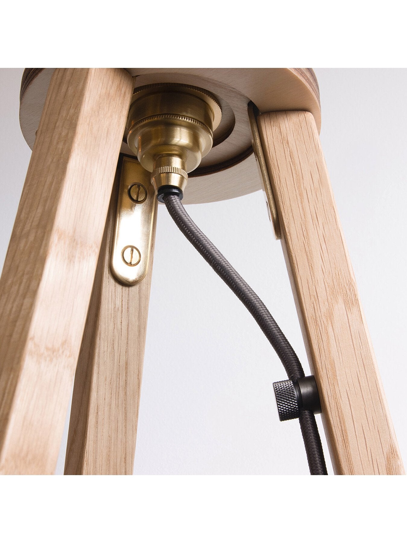 Skipper Floor Light