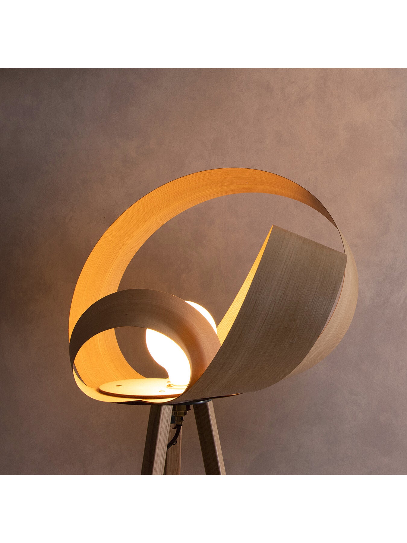 Verso Floor Light