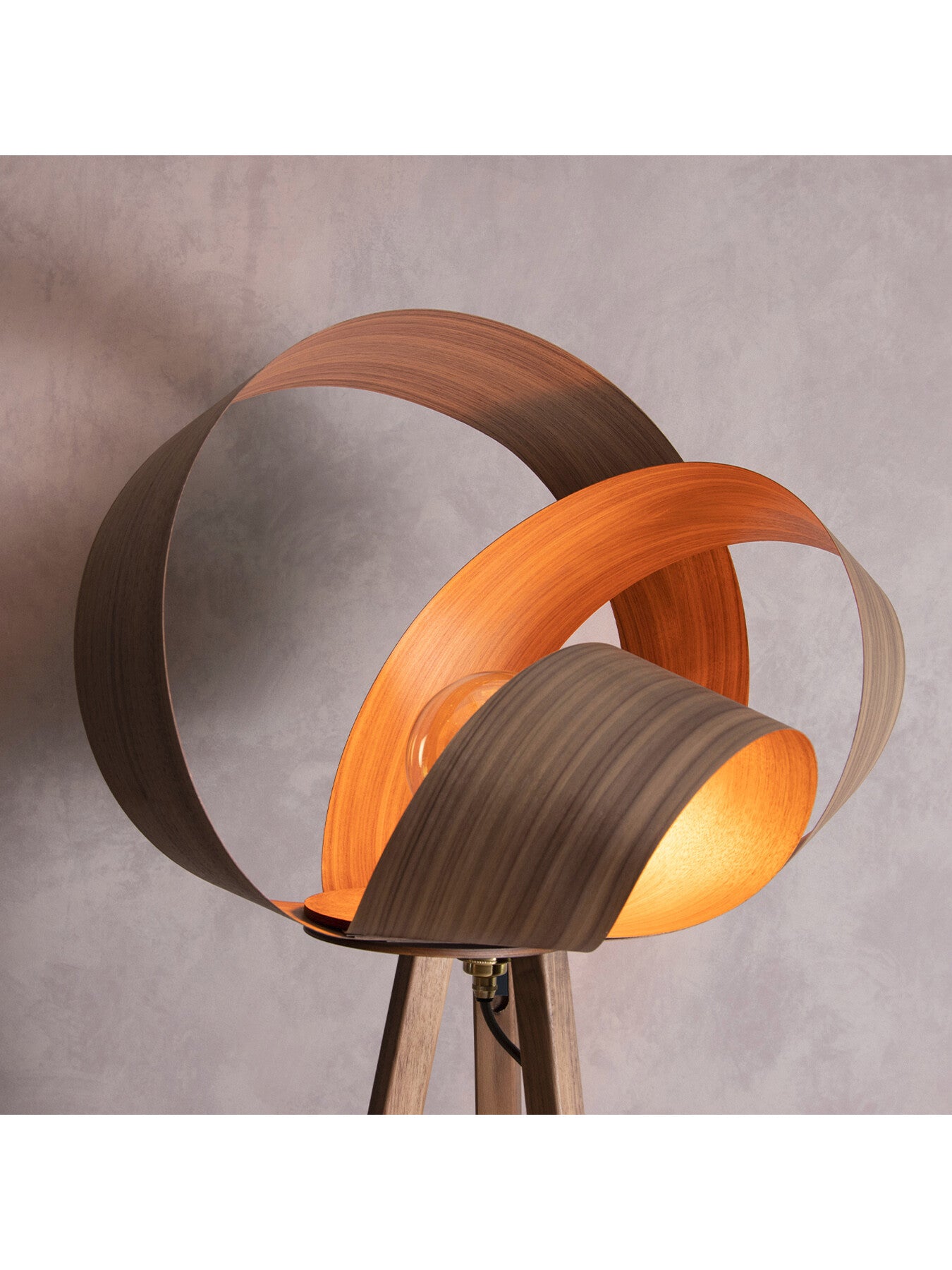 Verso Floor Light