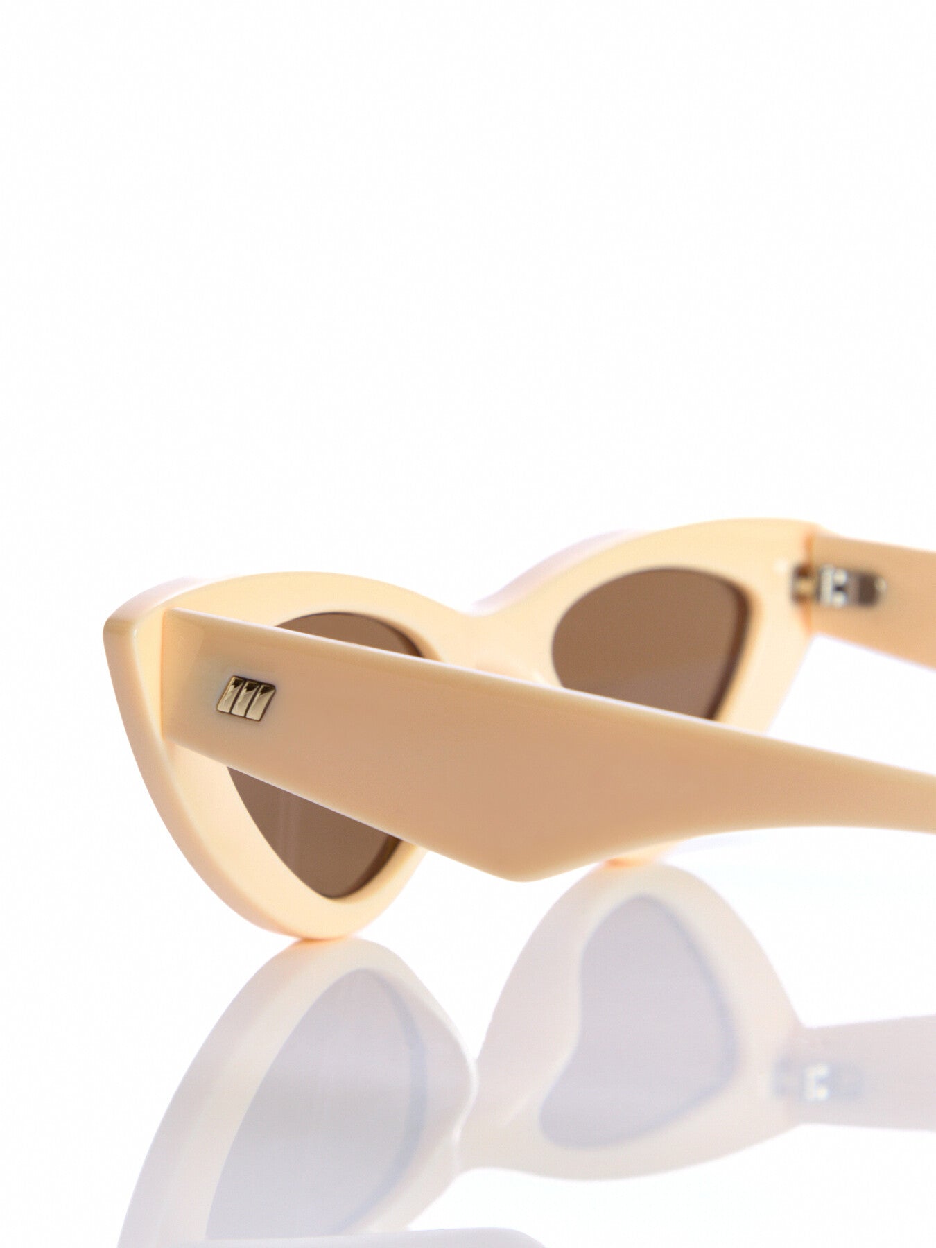 LSP2452327 Hypnosis Sunglasses