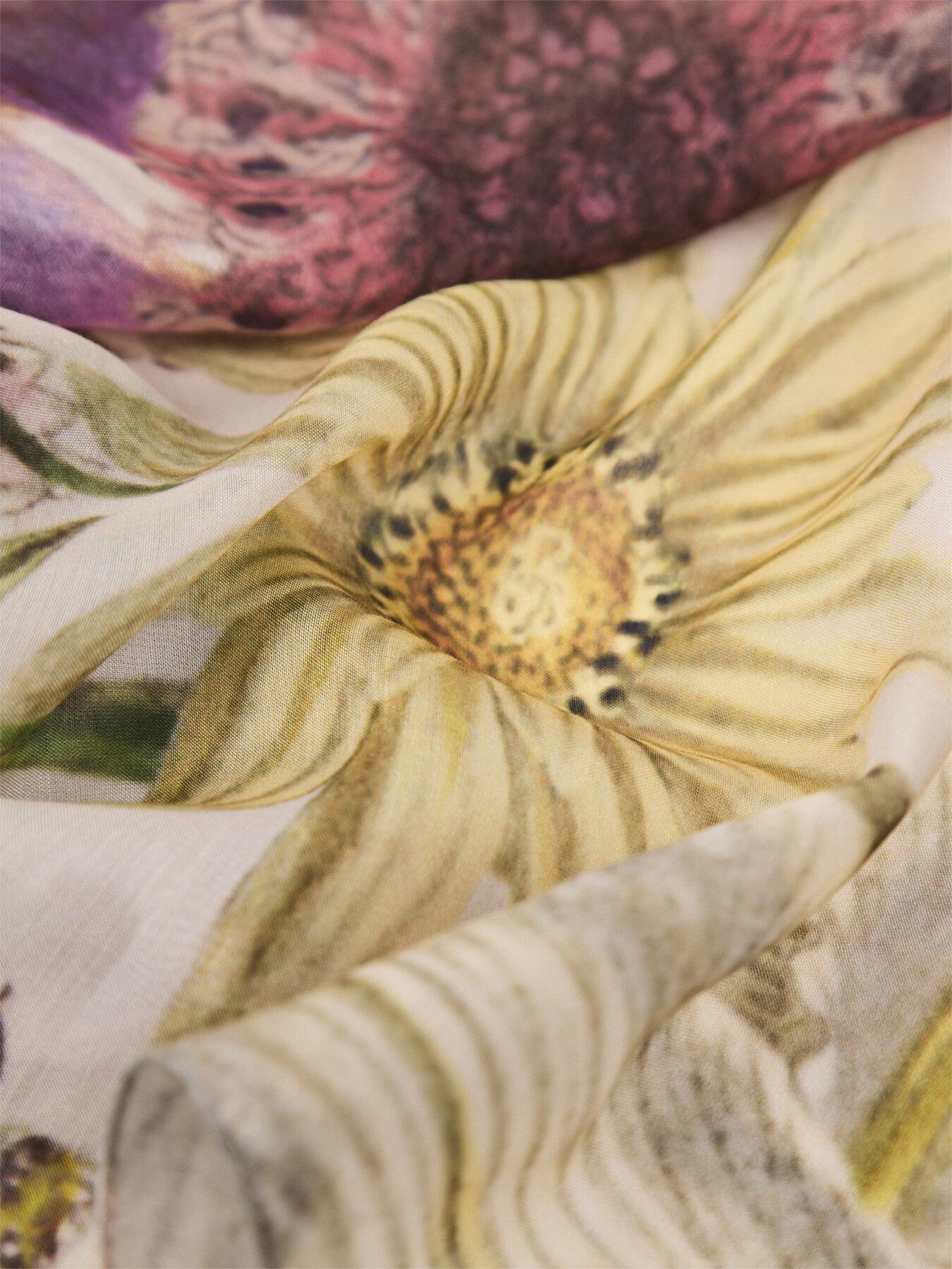 Daisy Tencel Scarf