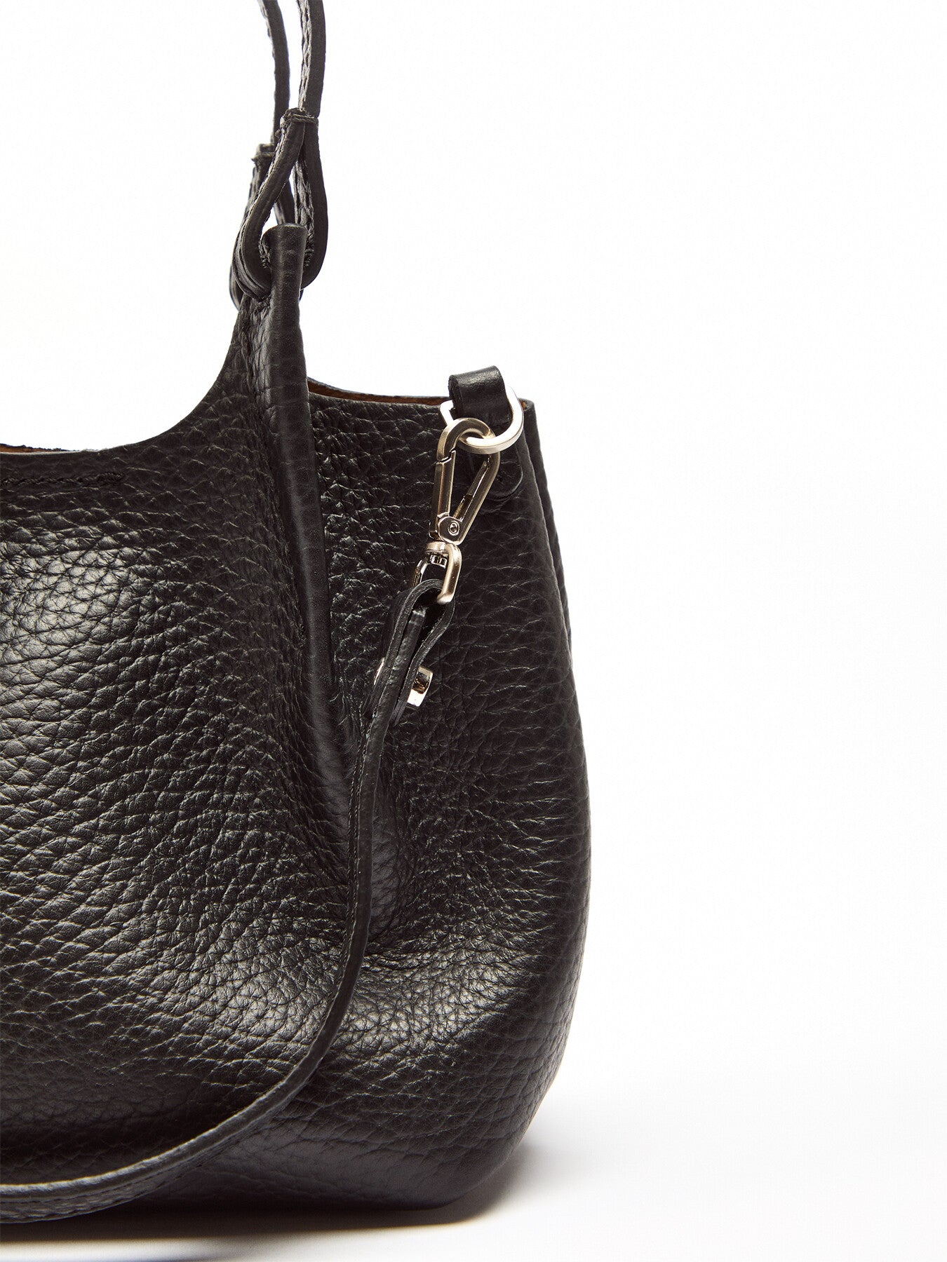 Dua Crossbody