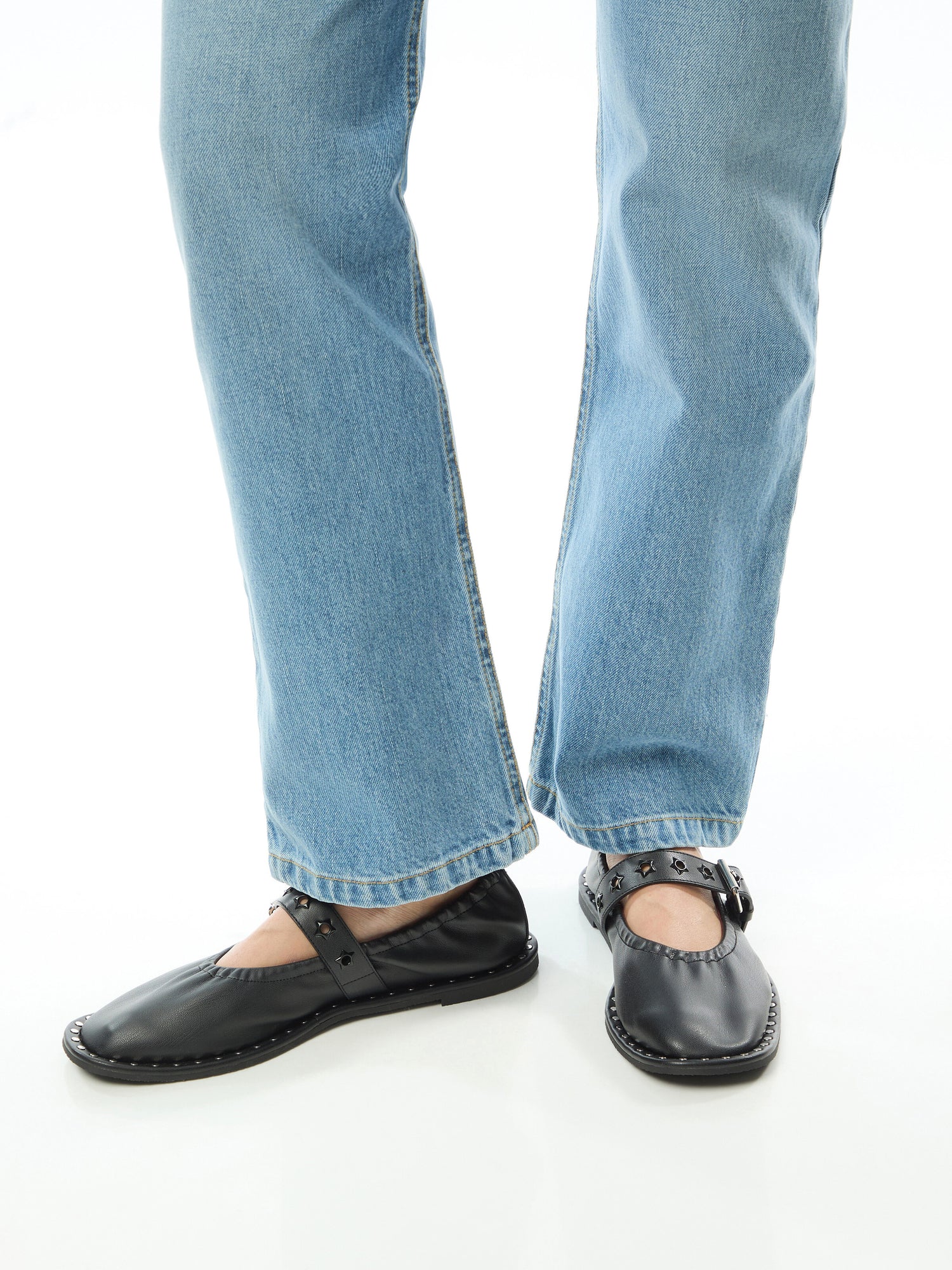 Falabella Stretch Alter Mat Flats