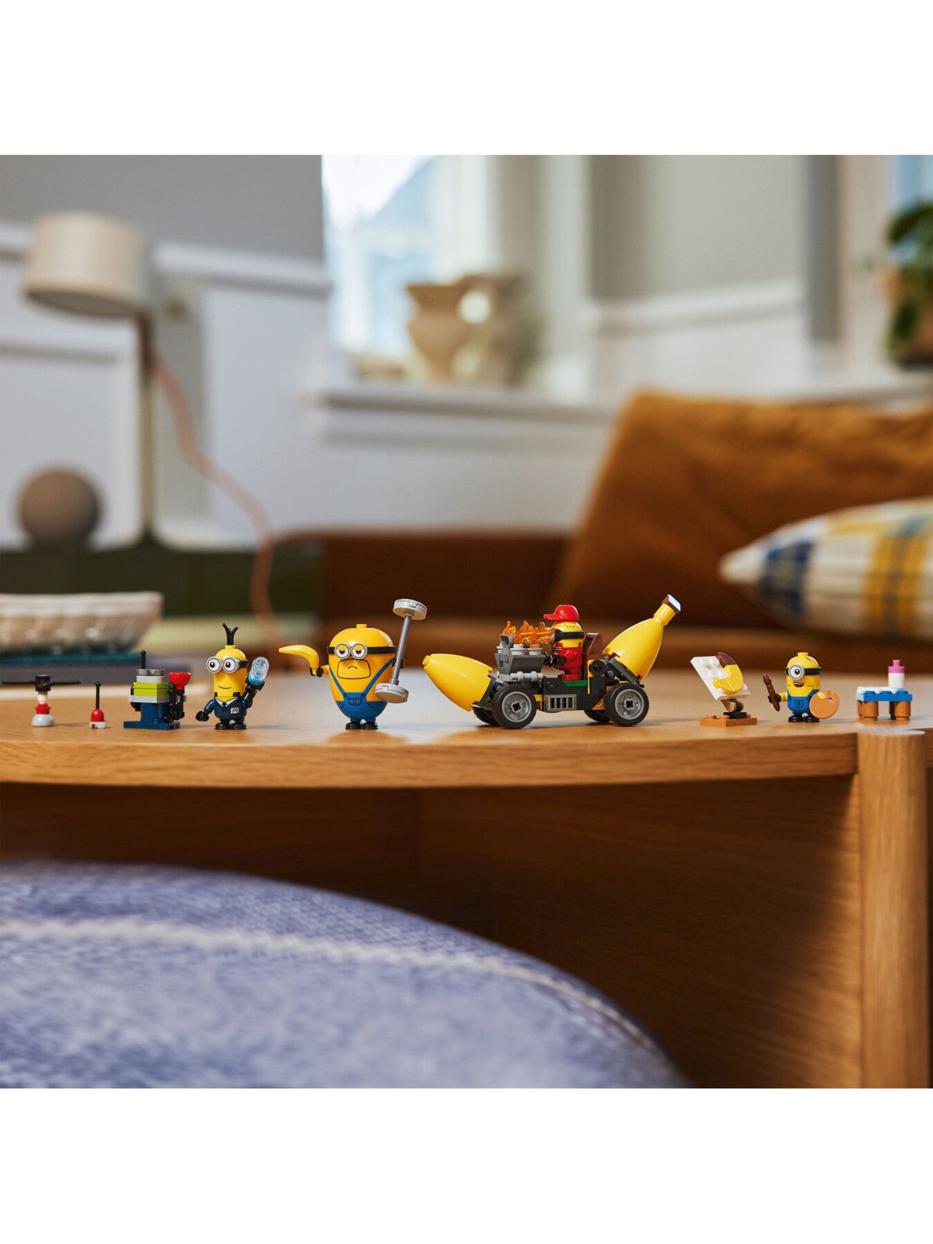Minions and Banana Car
