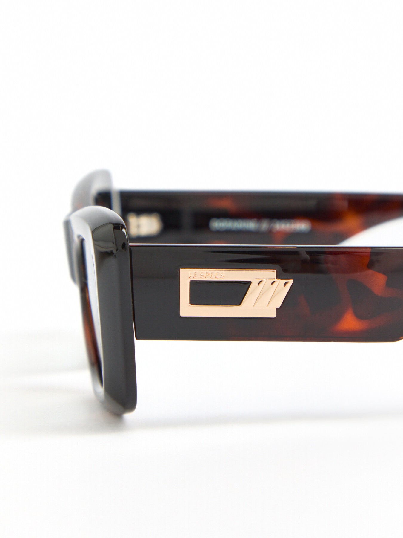LSP2452369 Dopamine Sunglasses