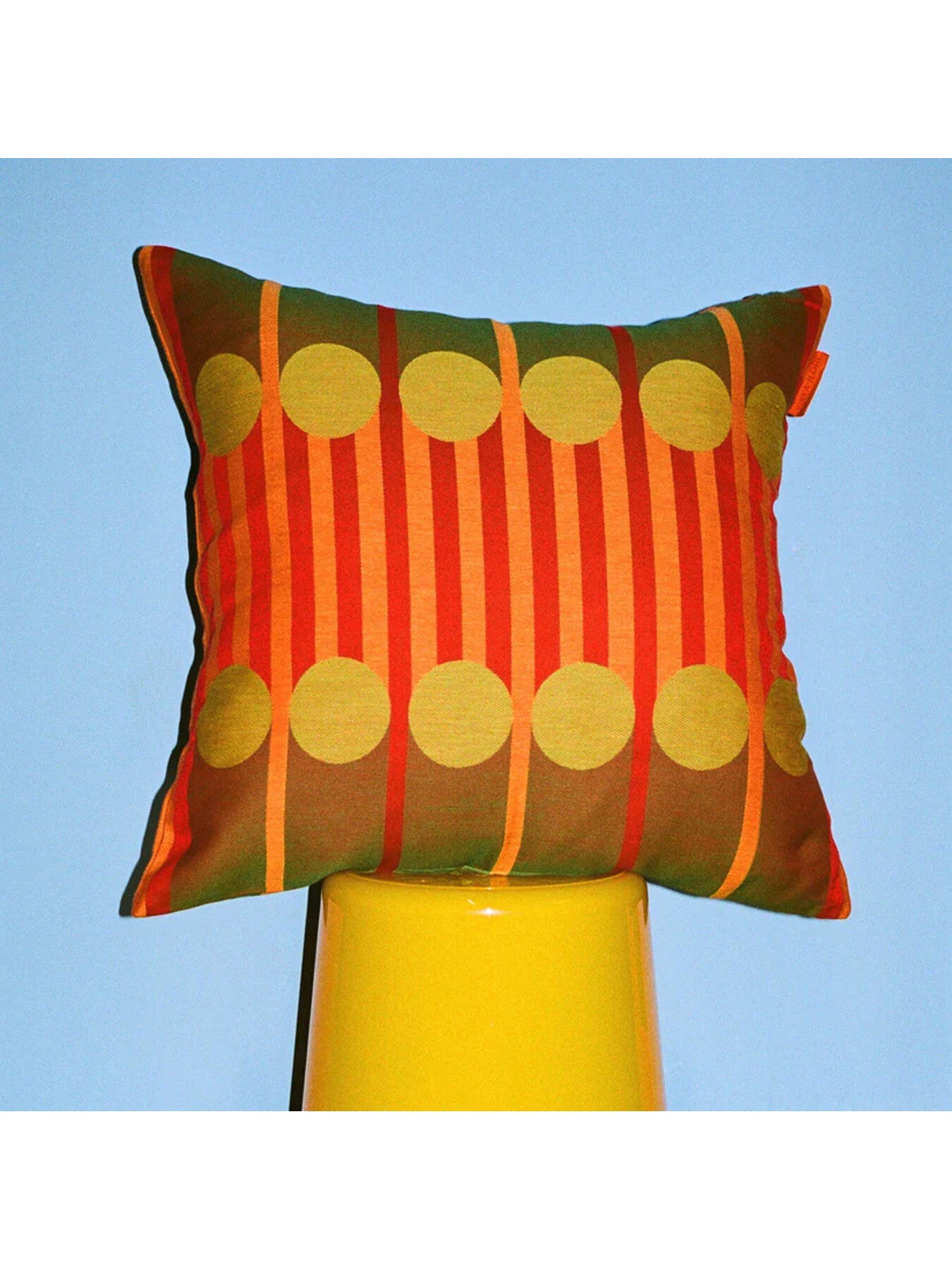 Aami Aami Cushion