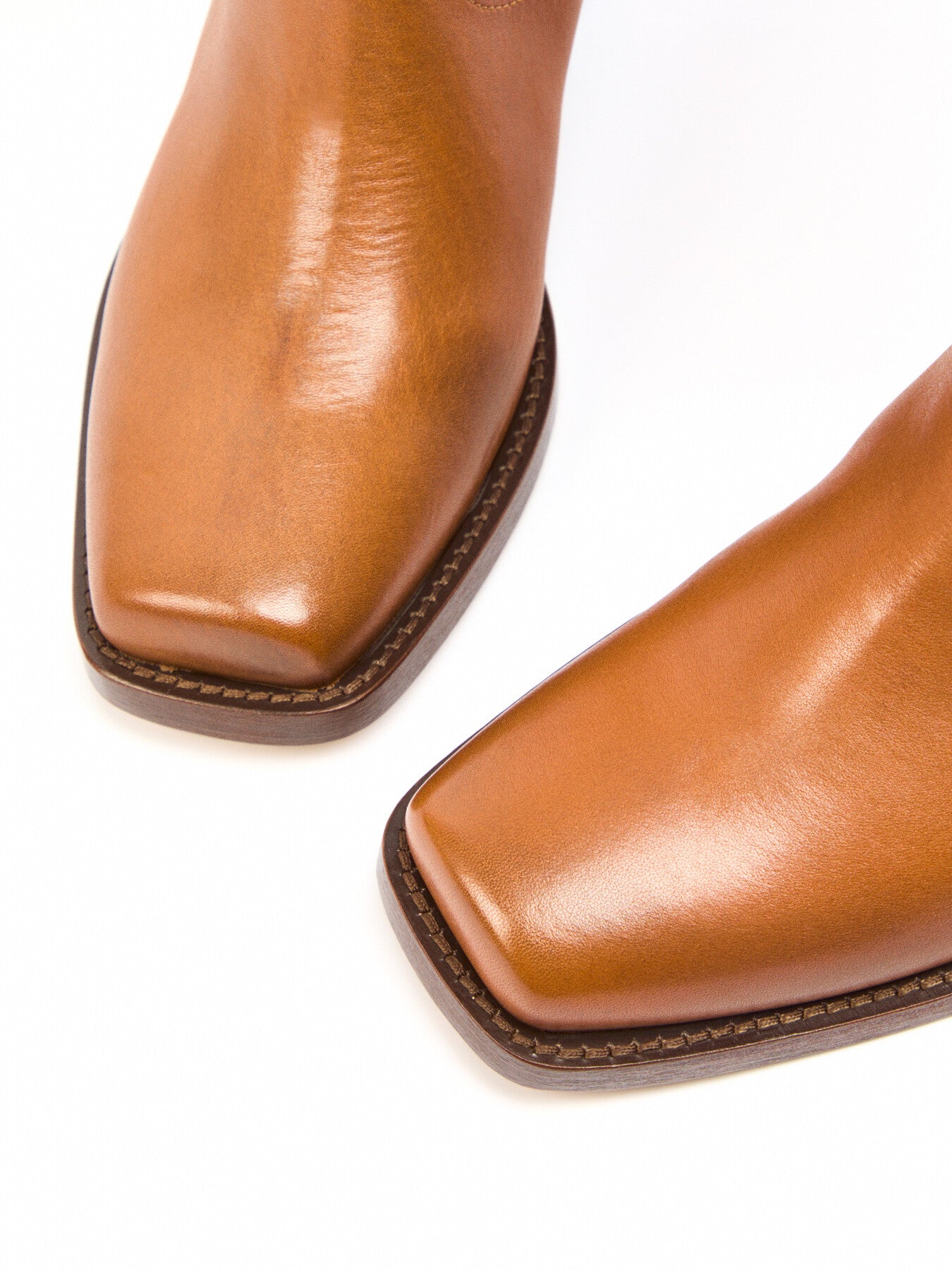 Ademe Boots