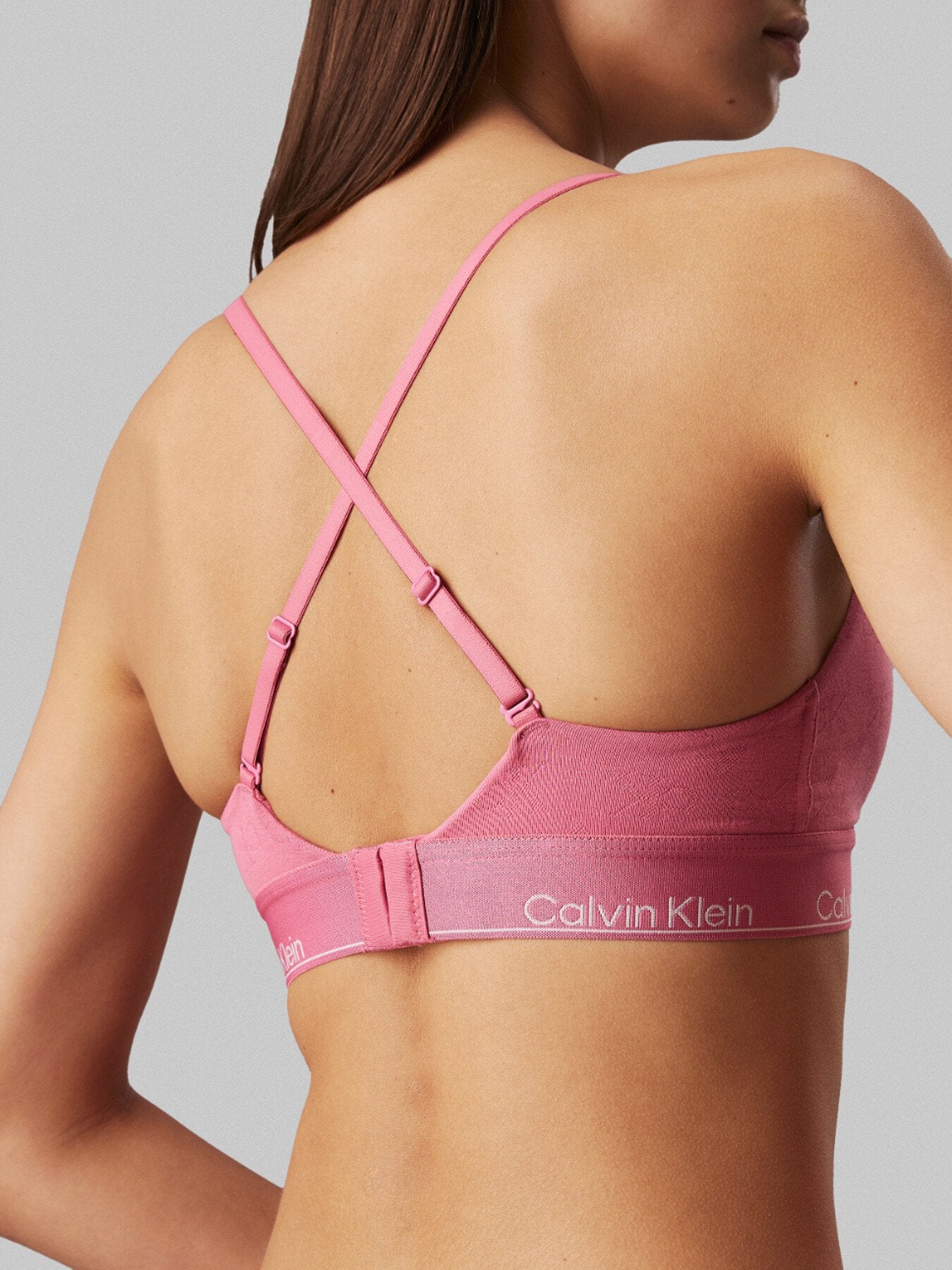 Modern Cotton V Day Lightly Lined Triangle