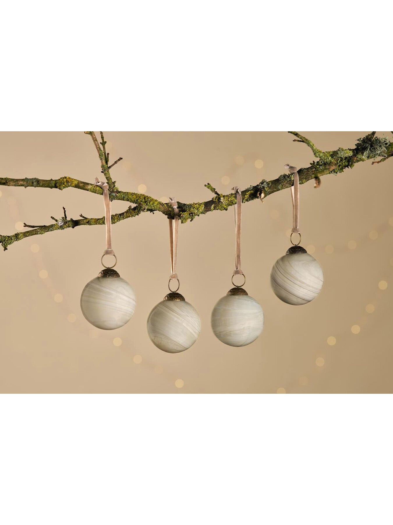 Oja Baubles Natural Set of 4