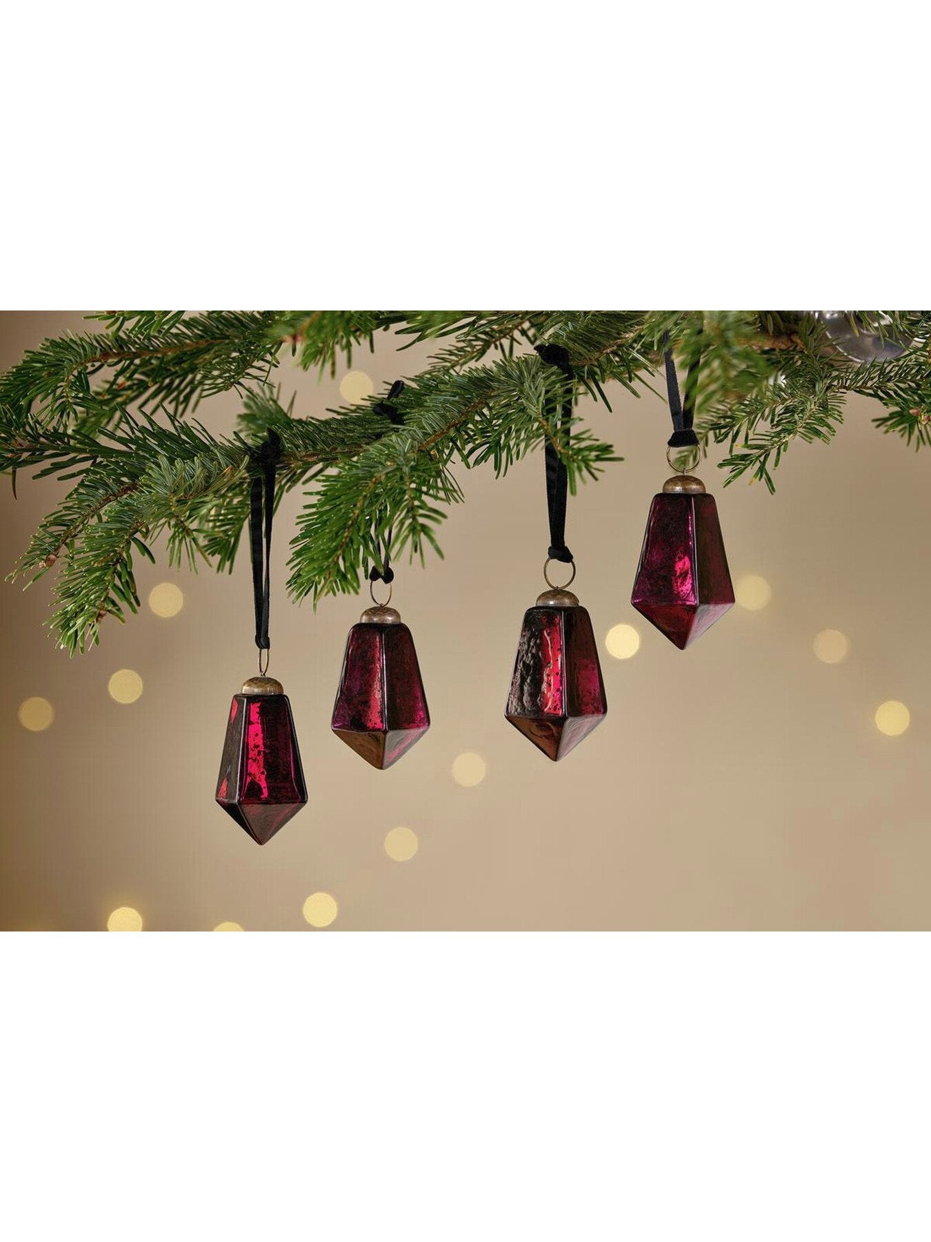 Ratnam Baubles Ruby Large Set of 4