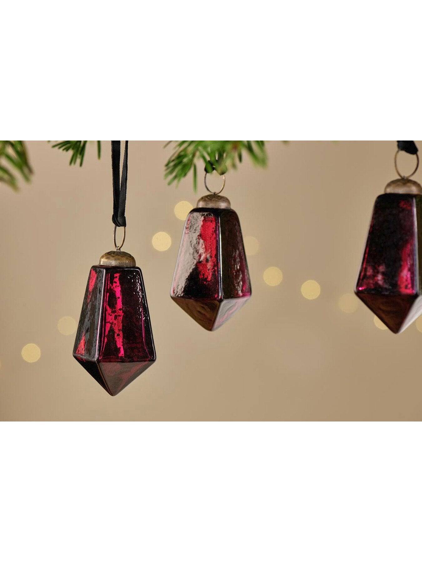 Ratnam Baubles Ruby Large Set of 4