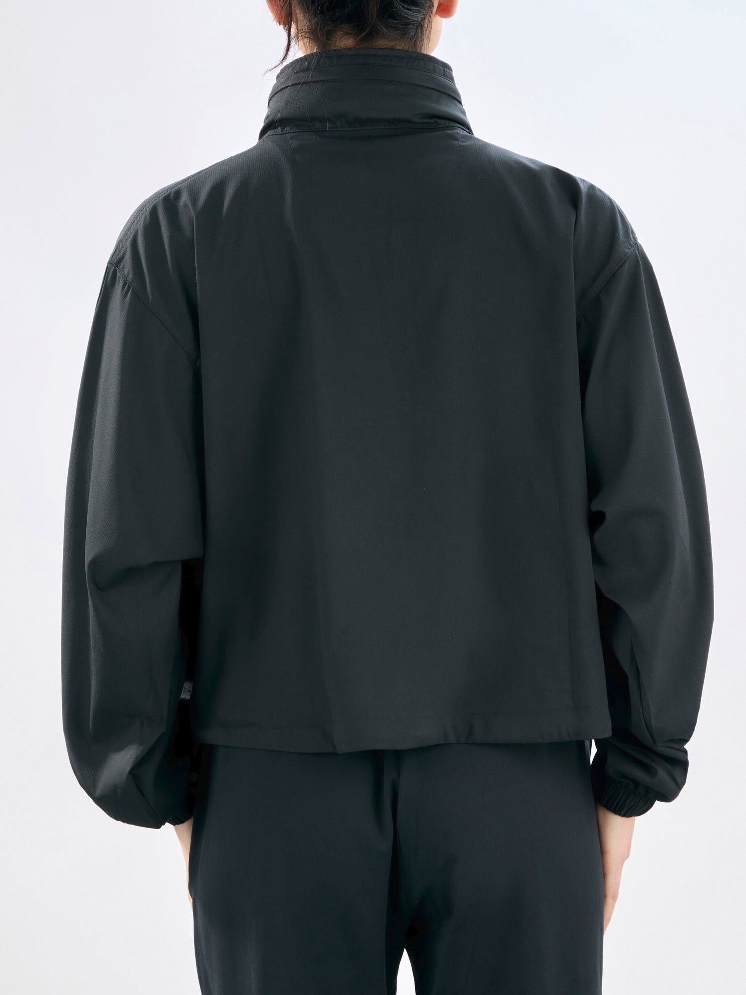 Huddle Half-Zip Windbreaker