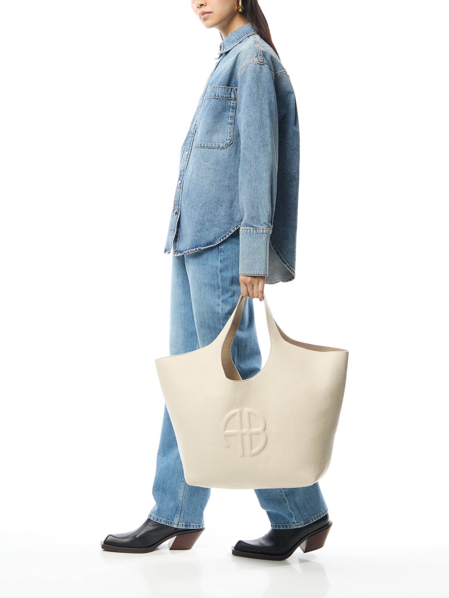 Lili Tote Bag
