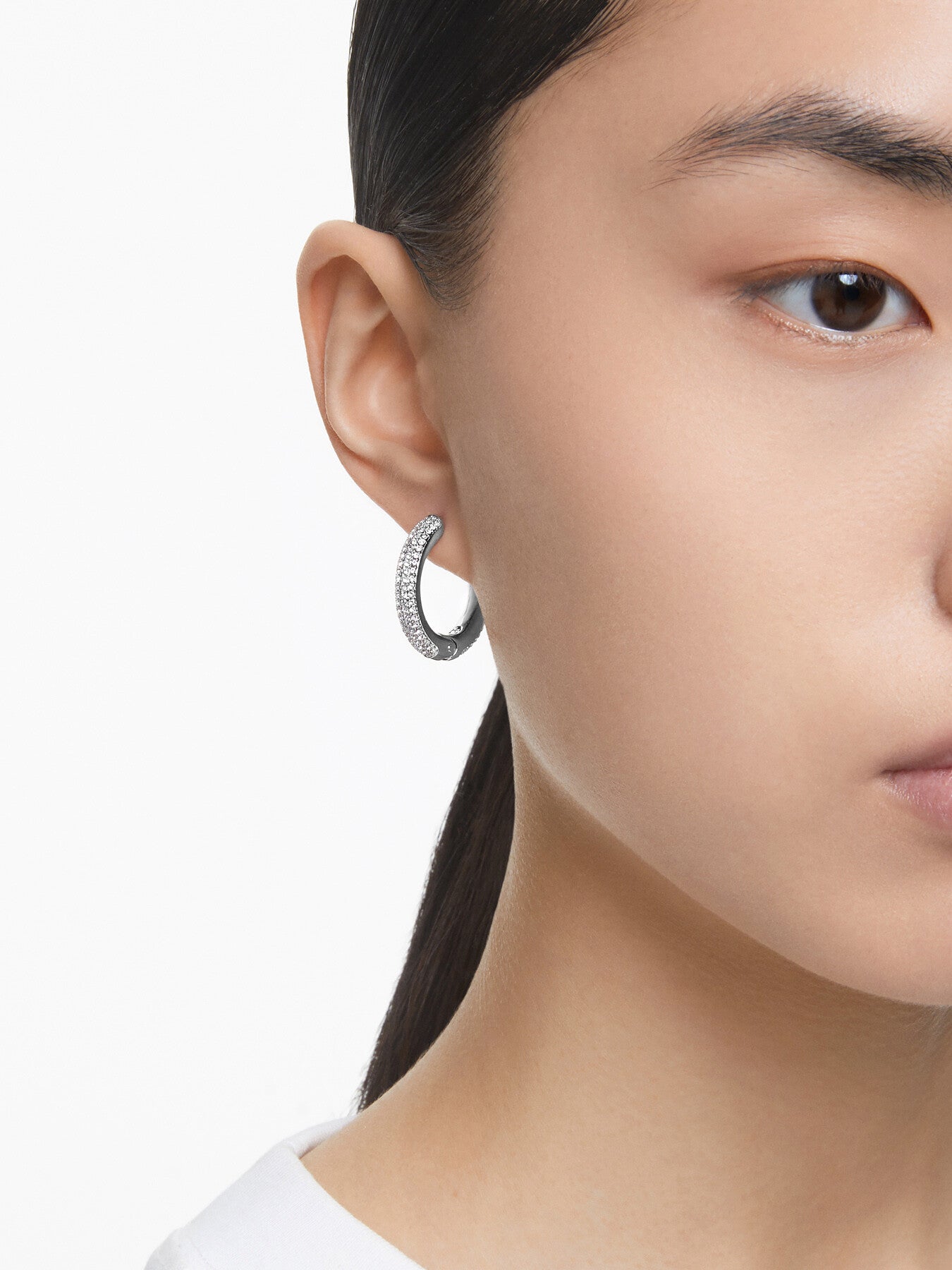 Dextera Medium Hoop Earrings
