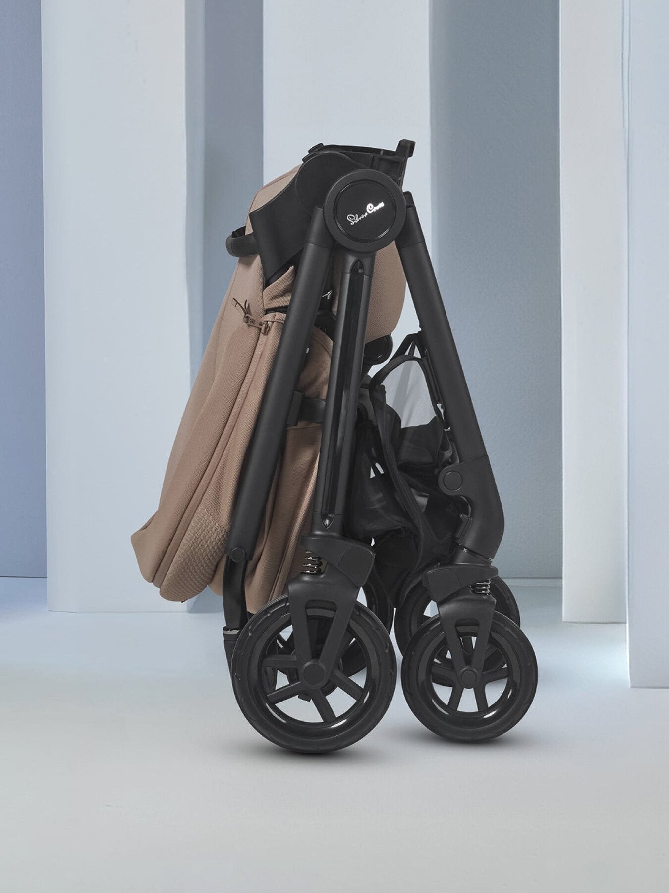 Dune 2 With First Bed Folding Carrycot Accessory Box Dream & Dream Base