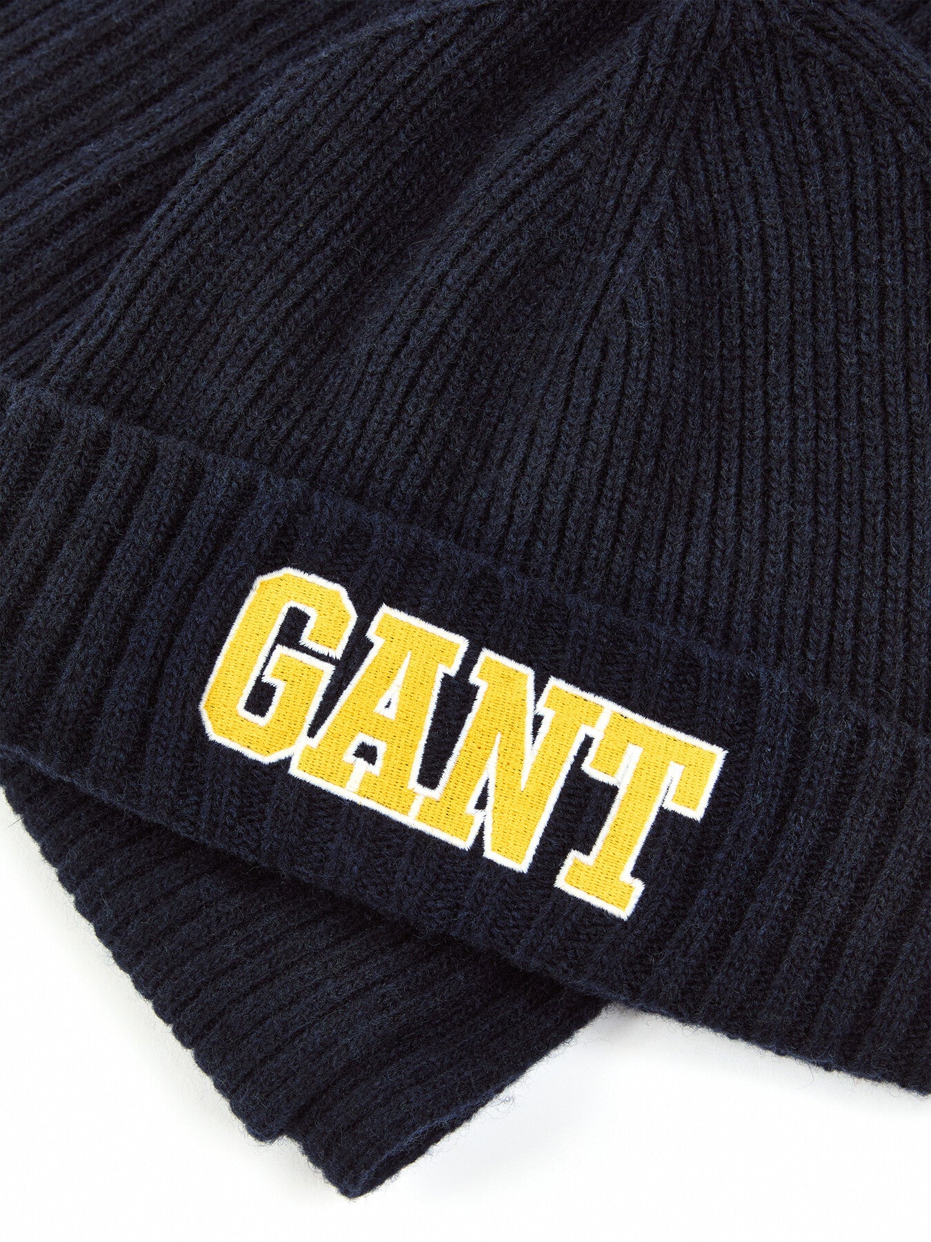 Gant 1949 Beanie Scarf Gift Set