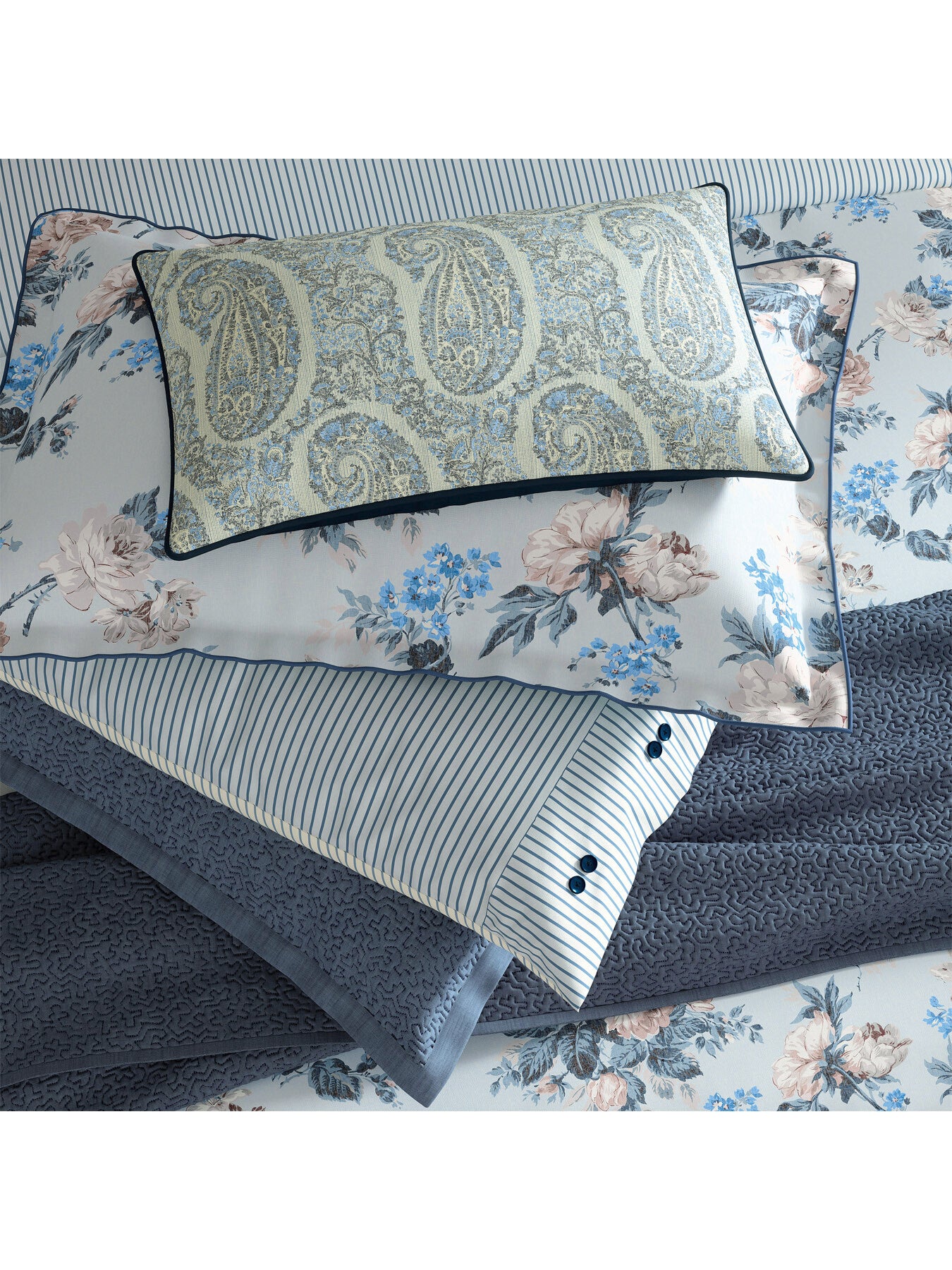 Delphine Cushion