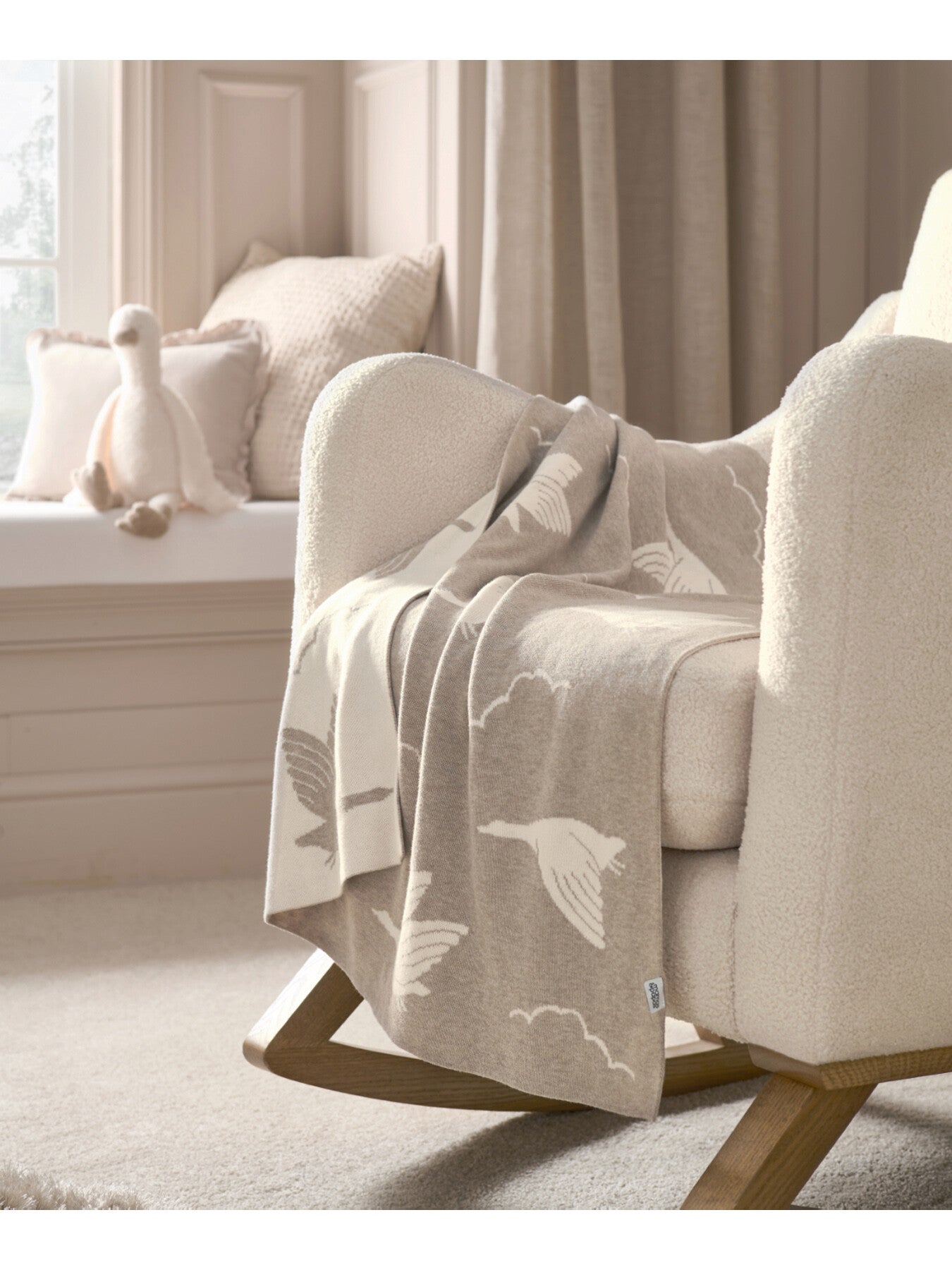Welcome to the World Duckling Knitted Blanket