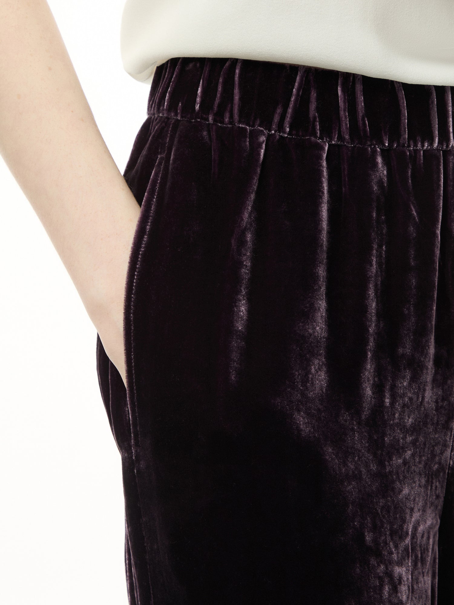 Velvet Tapered Pant