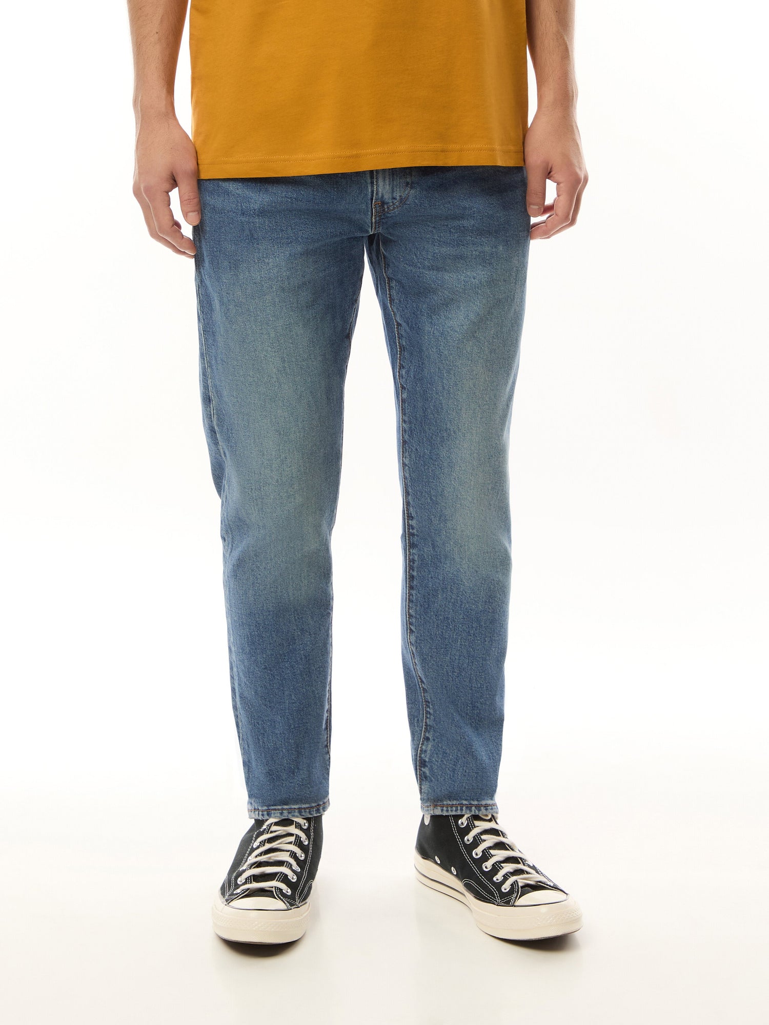 512 Slim Tapered Jeans