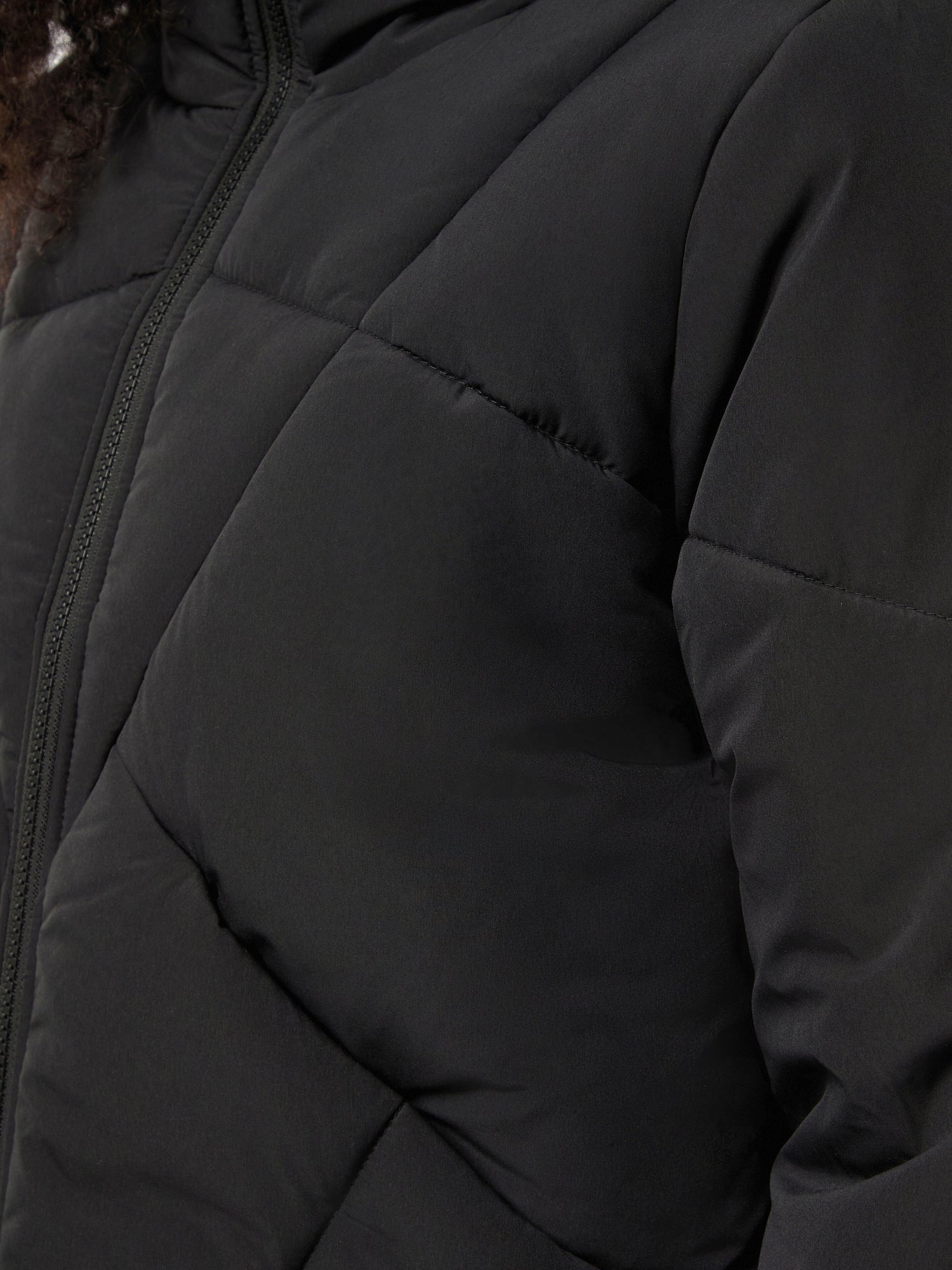 B.Intl Rowen Puffer Quilt