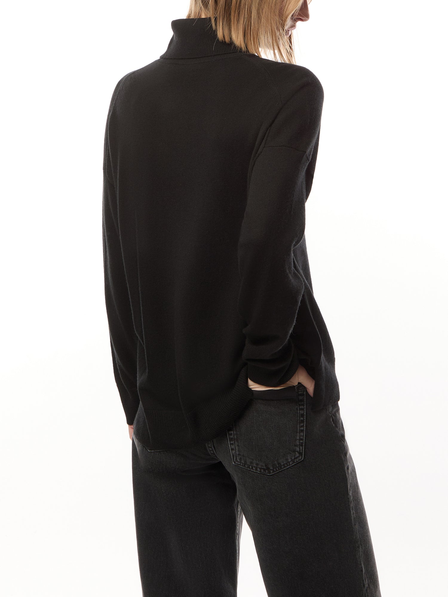 Relaxed Roll Neck