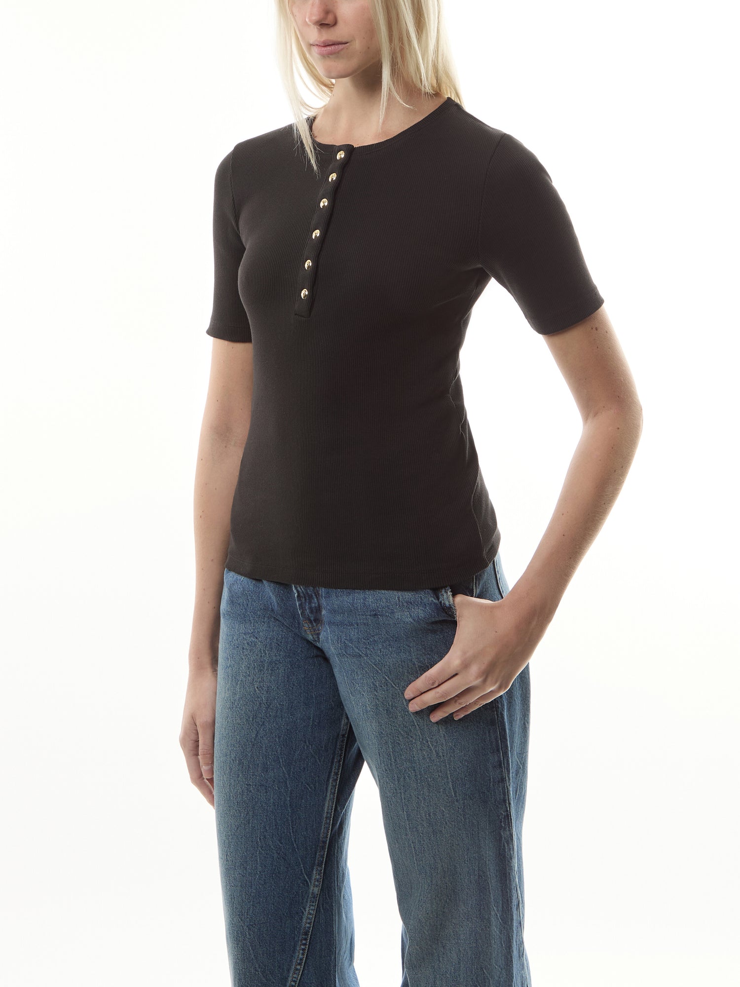 Alessia Tee