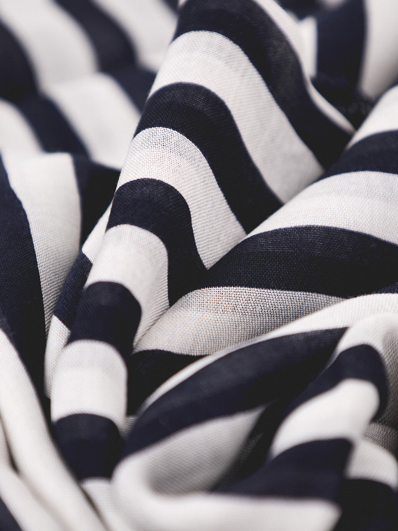 Essential Flag Scarf