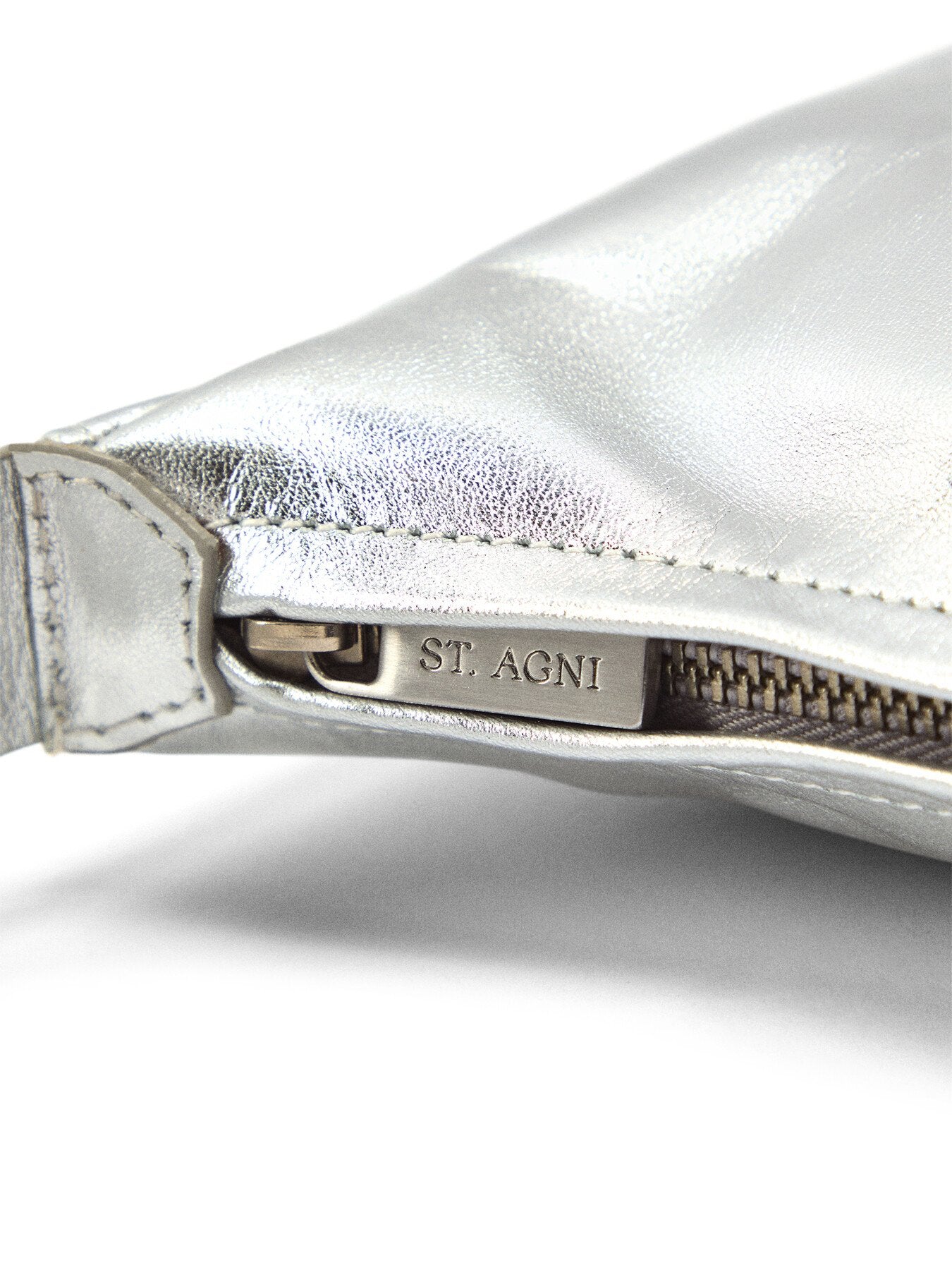 90s Petit Shoulder Bag