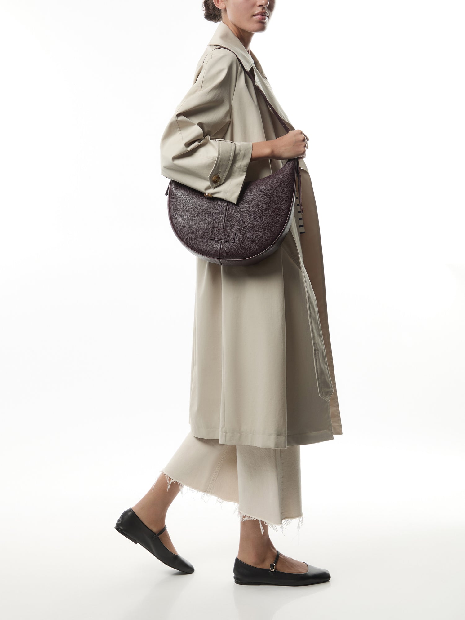 Essential Cuir L Crossbody Bag