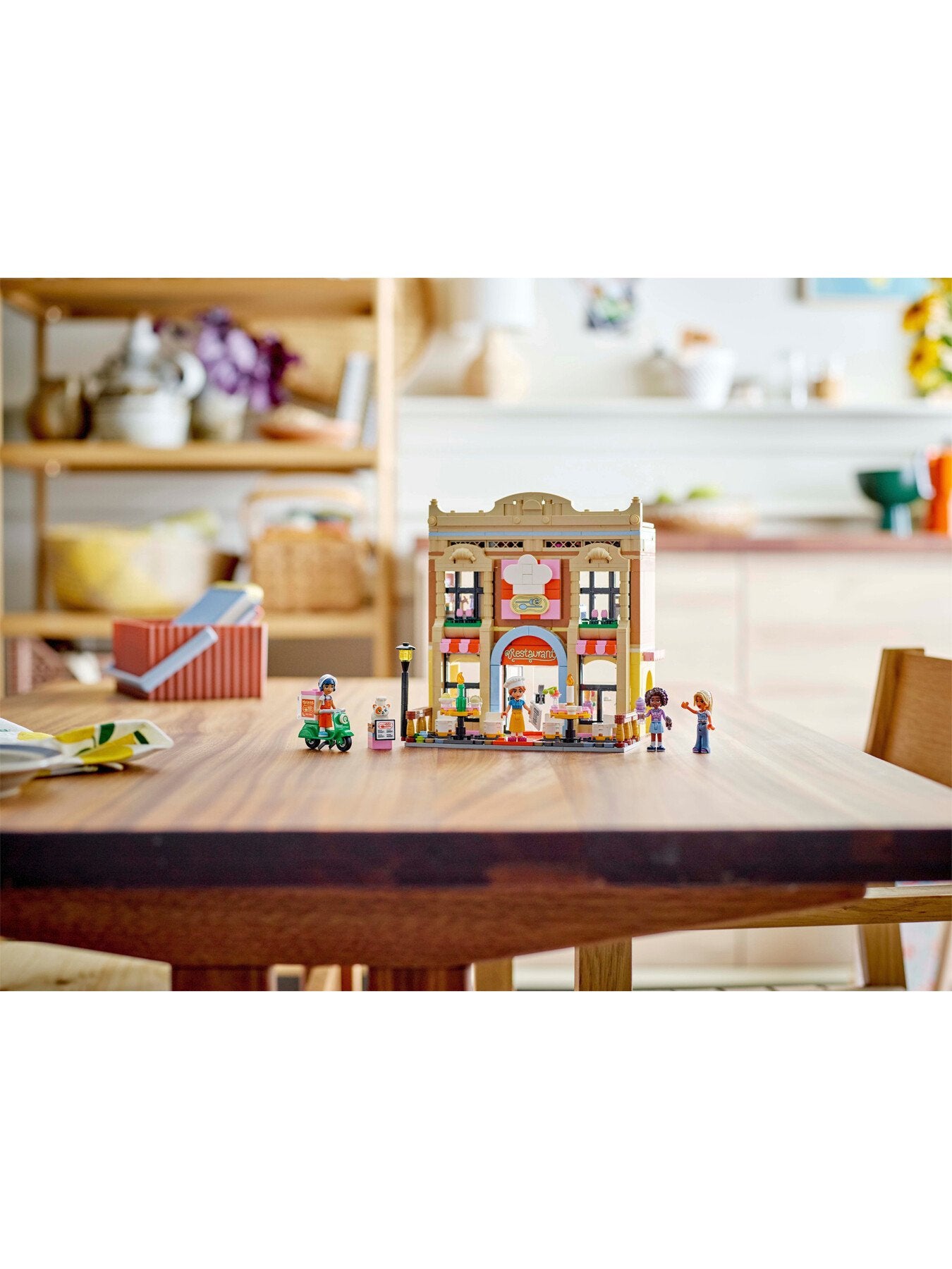 Restaurant and Cooking School 42655