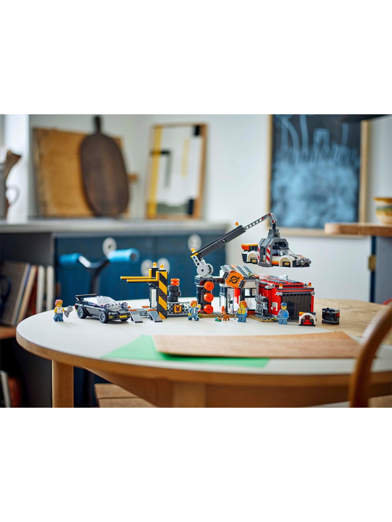 Scrapyard with Cars 60472