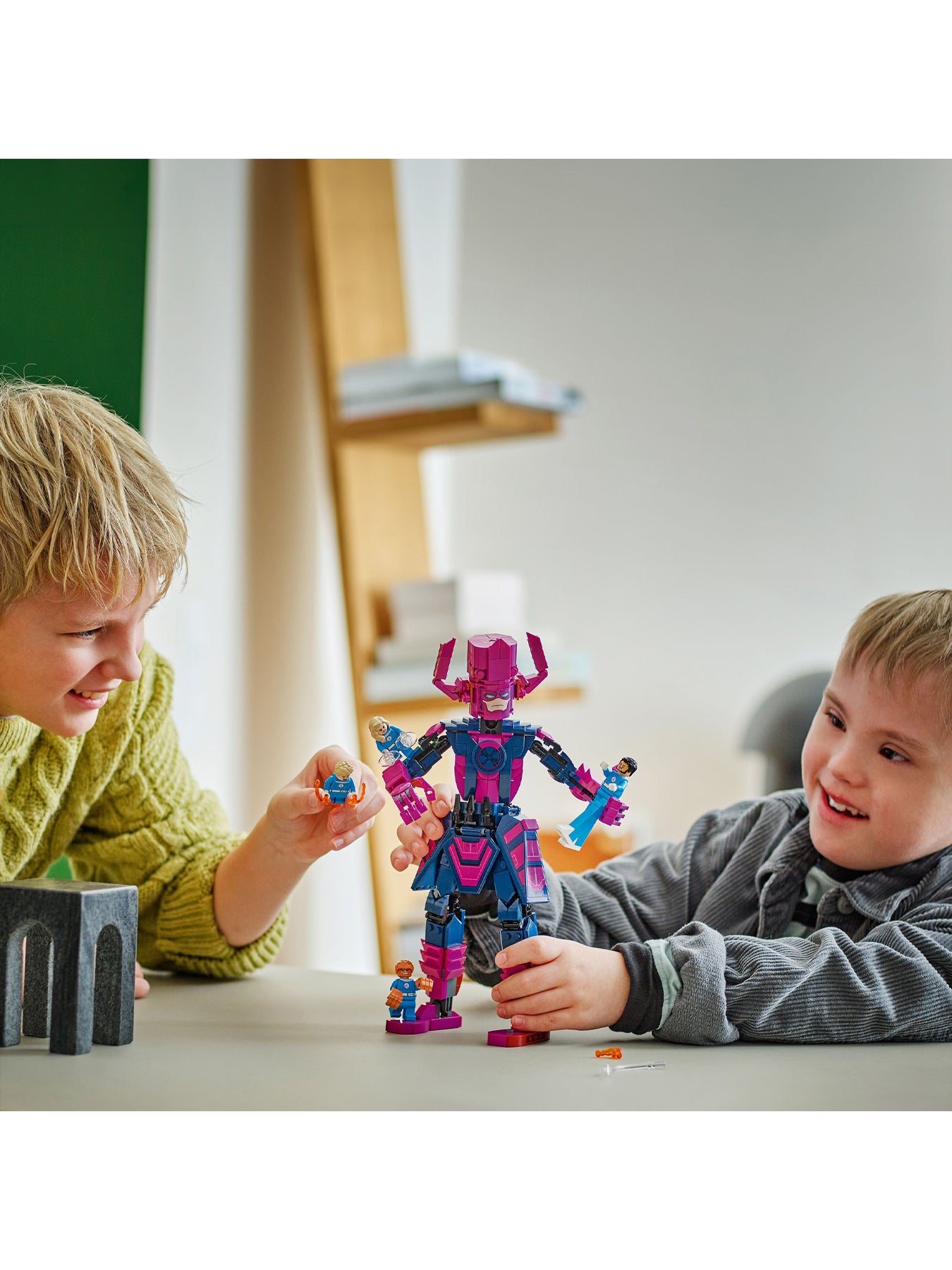 LEGO Marvel Fantastic Four vs. Galactus Construction Figure 76316