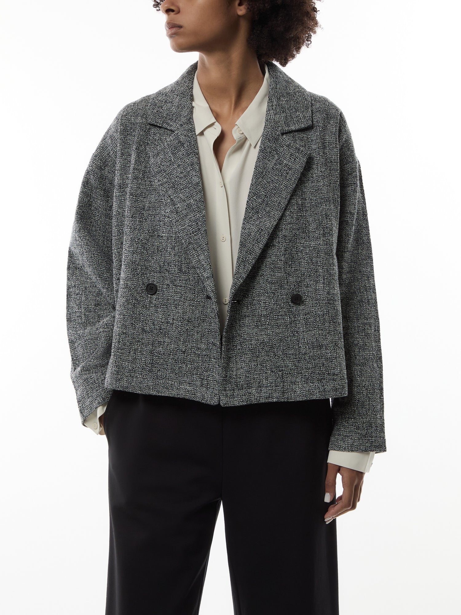 Notch Collar Short Blazer