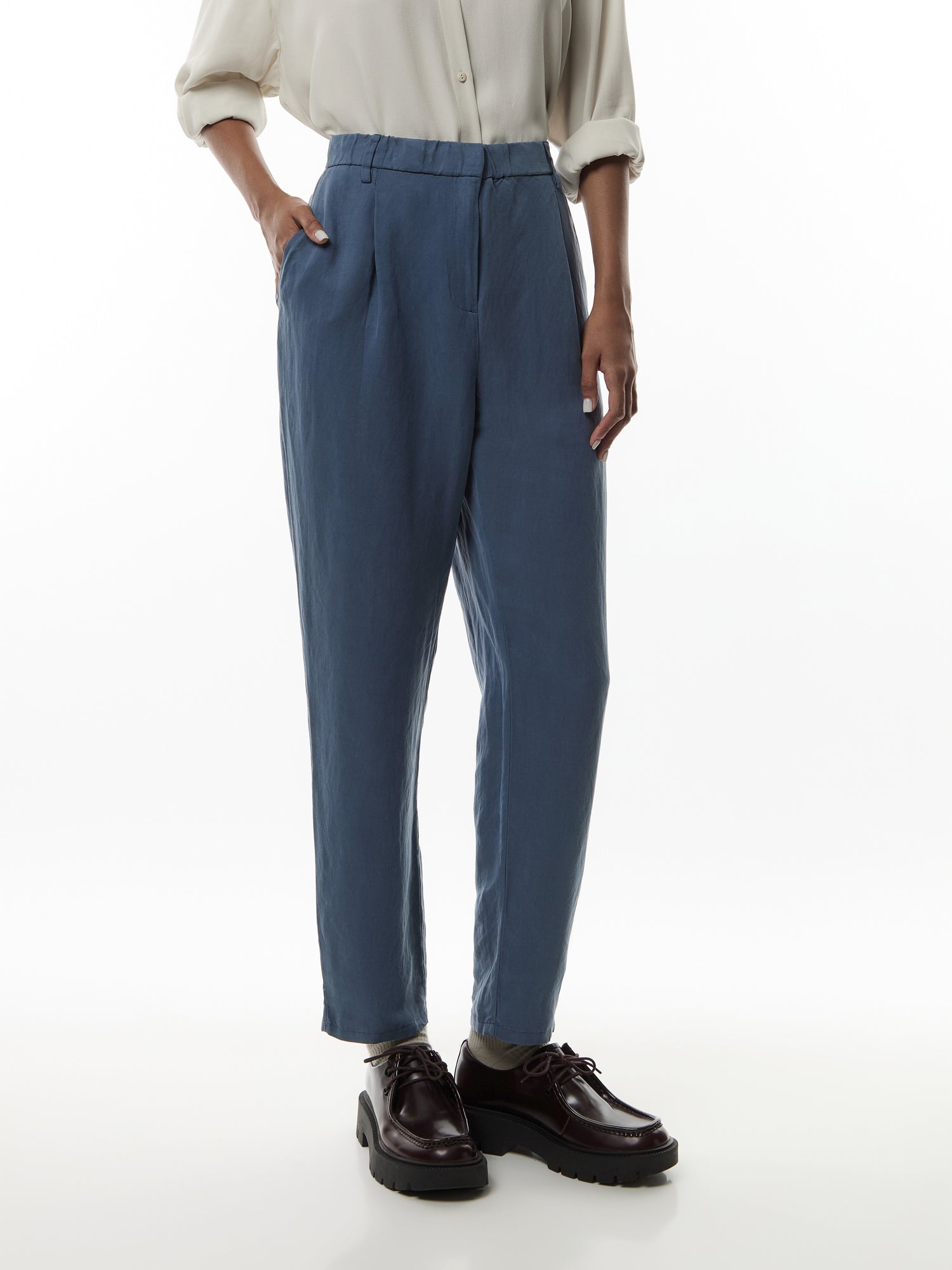 Ankle Pleated Pant