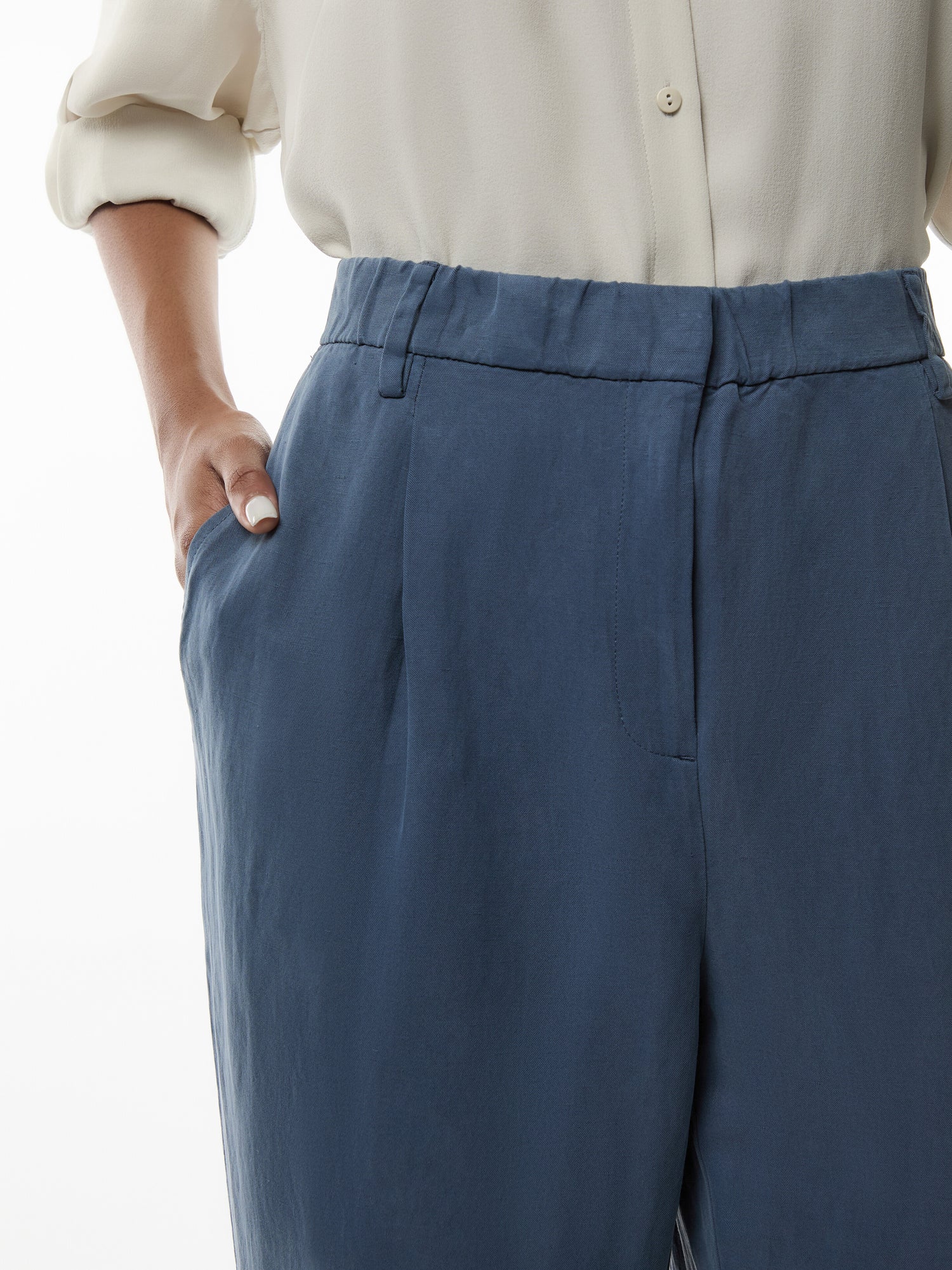 Ankle Pleated Pant
