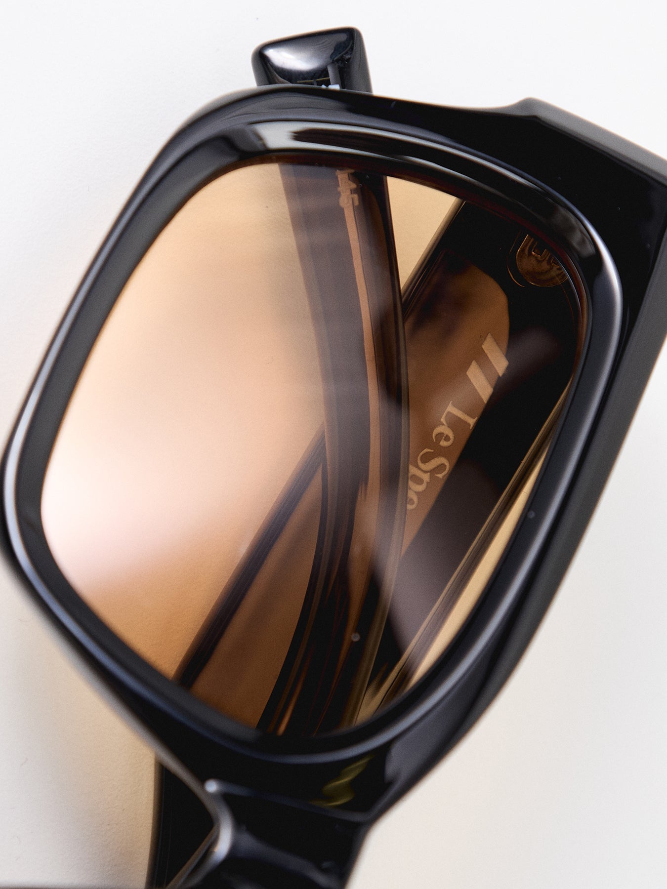 LSU2552169 Shmood Black Amber Tint