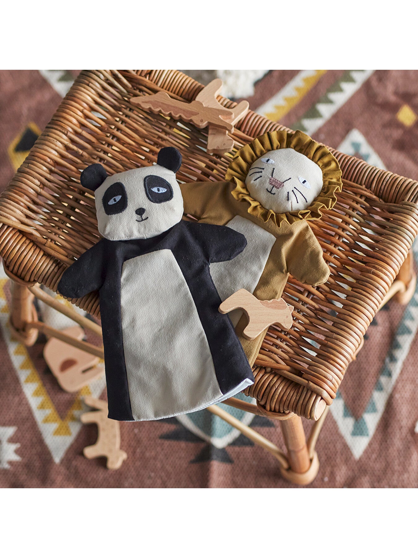 Flynn Hand Puppet Brown Linen