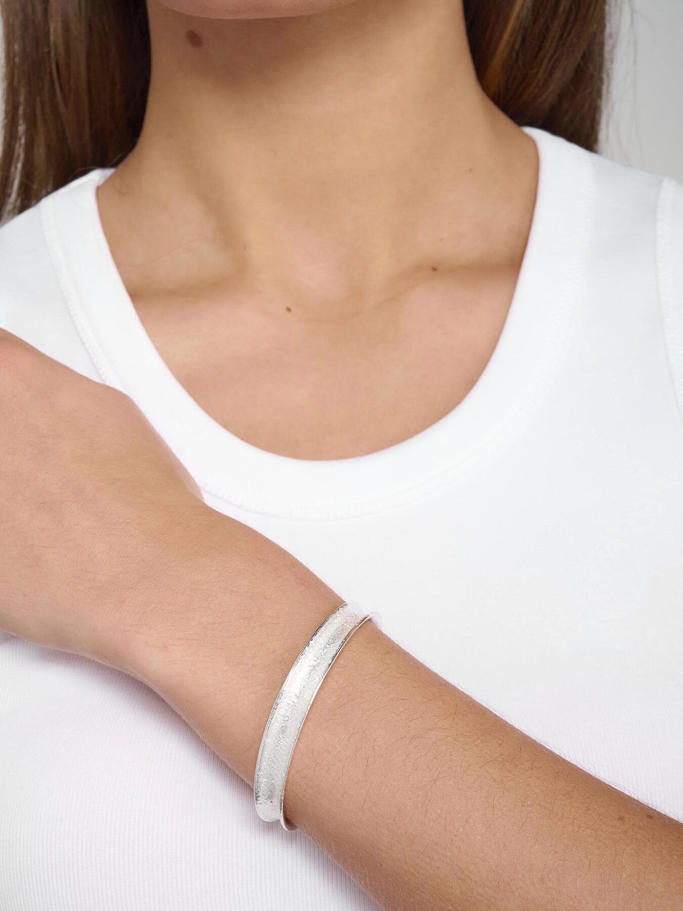 Haven Twist Solid Bangle