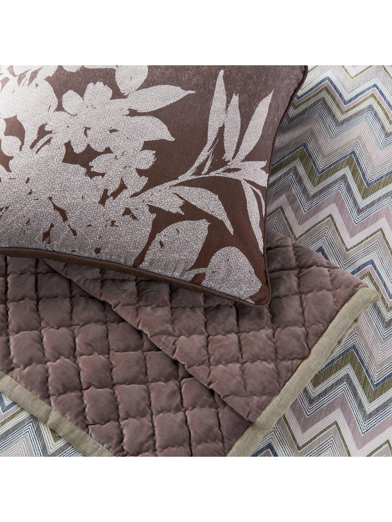 Claudia Cushion
