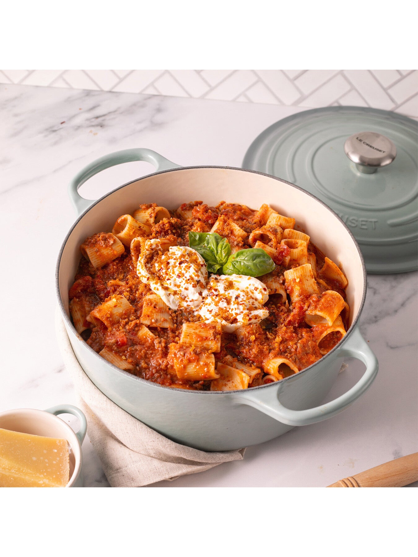 Cast Iron Round Casserole 24cm