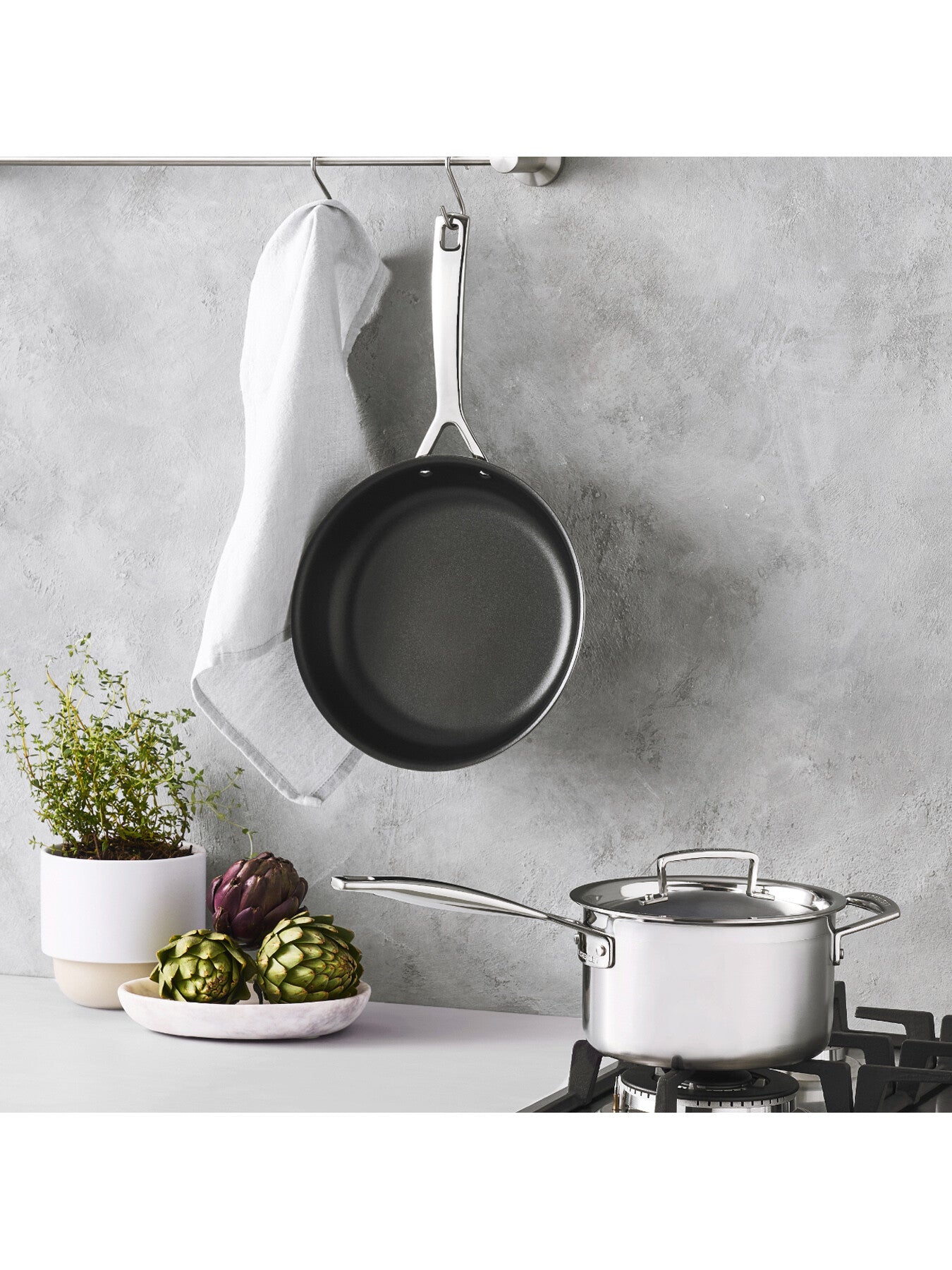 Toughened Non-Stick 2 piece Set Fry Pan 24