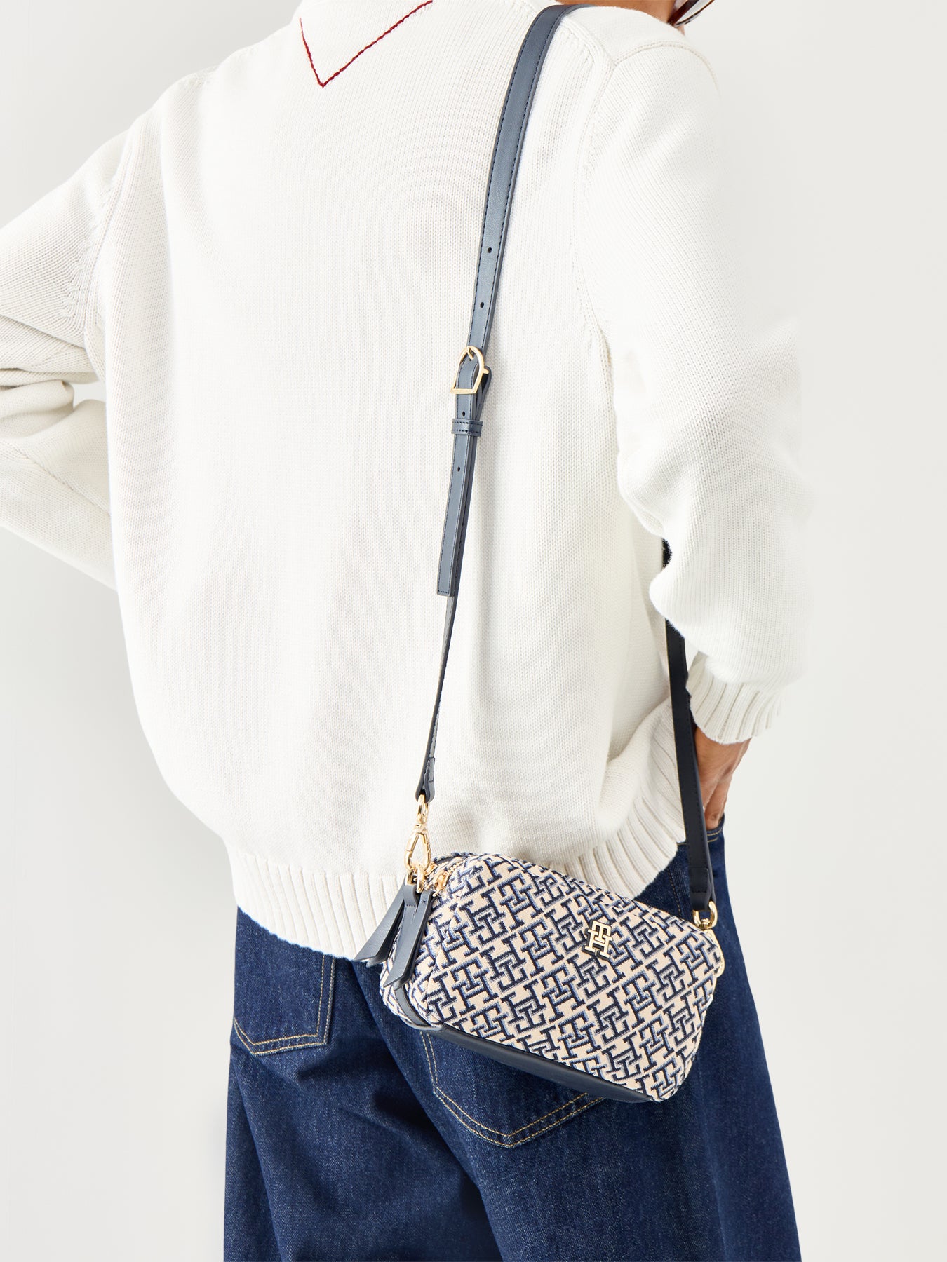 Jacquard Camera Bag