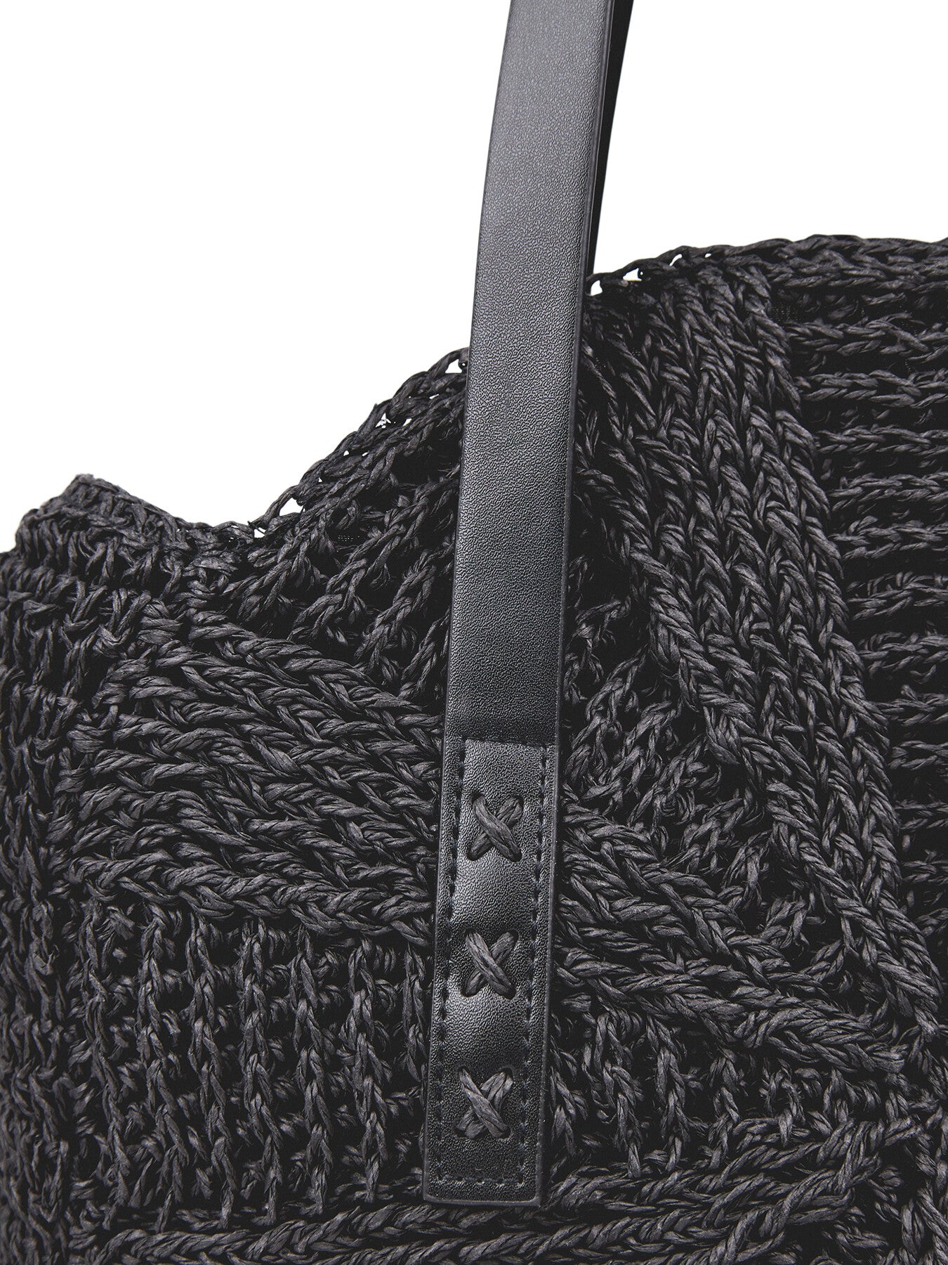 Lona Round Shopper