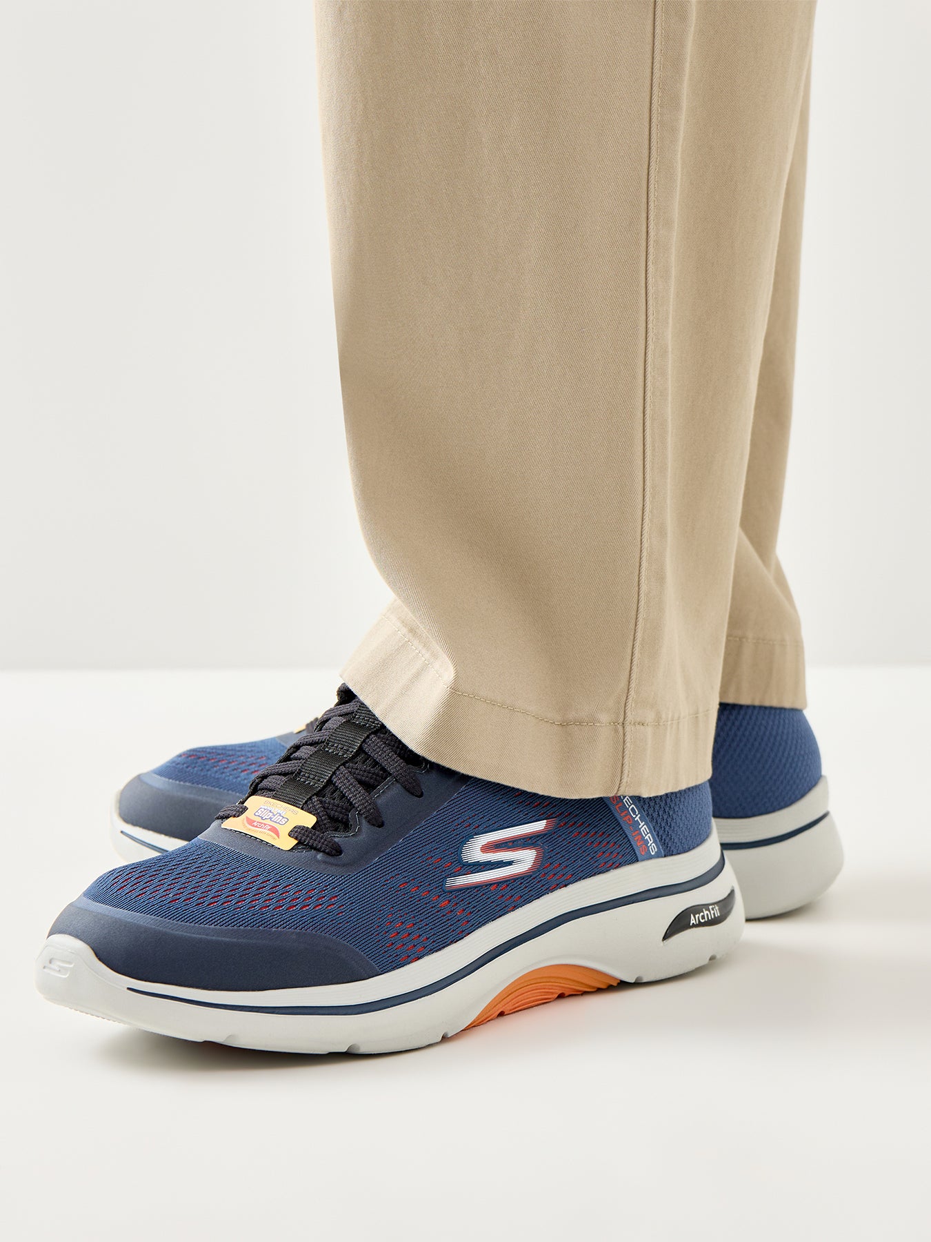 Go Walk Arch Fit Trainers Navy