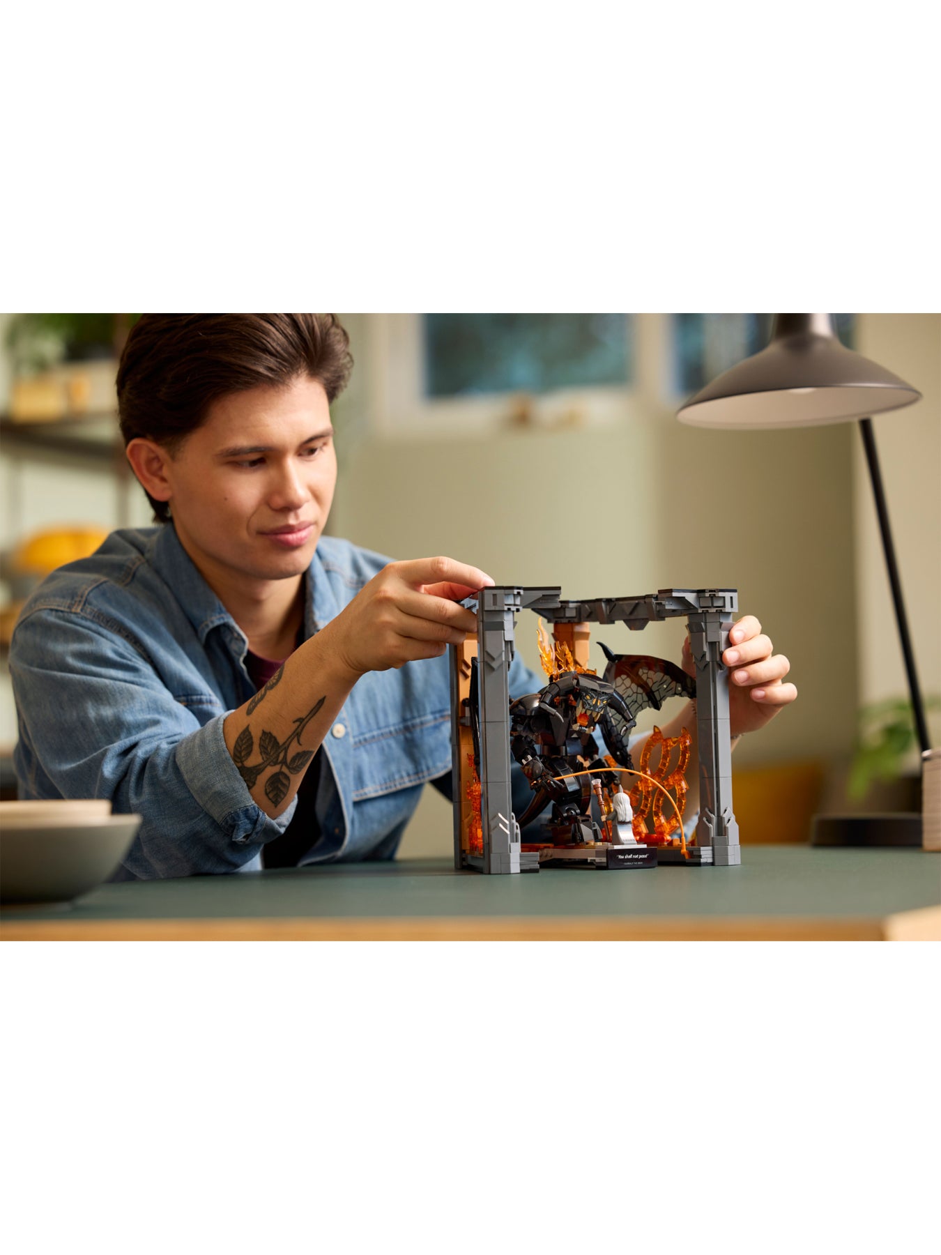 10367 The Lord of the Rings: Balrog™ Book Nook