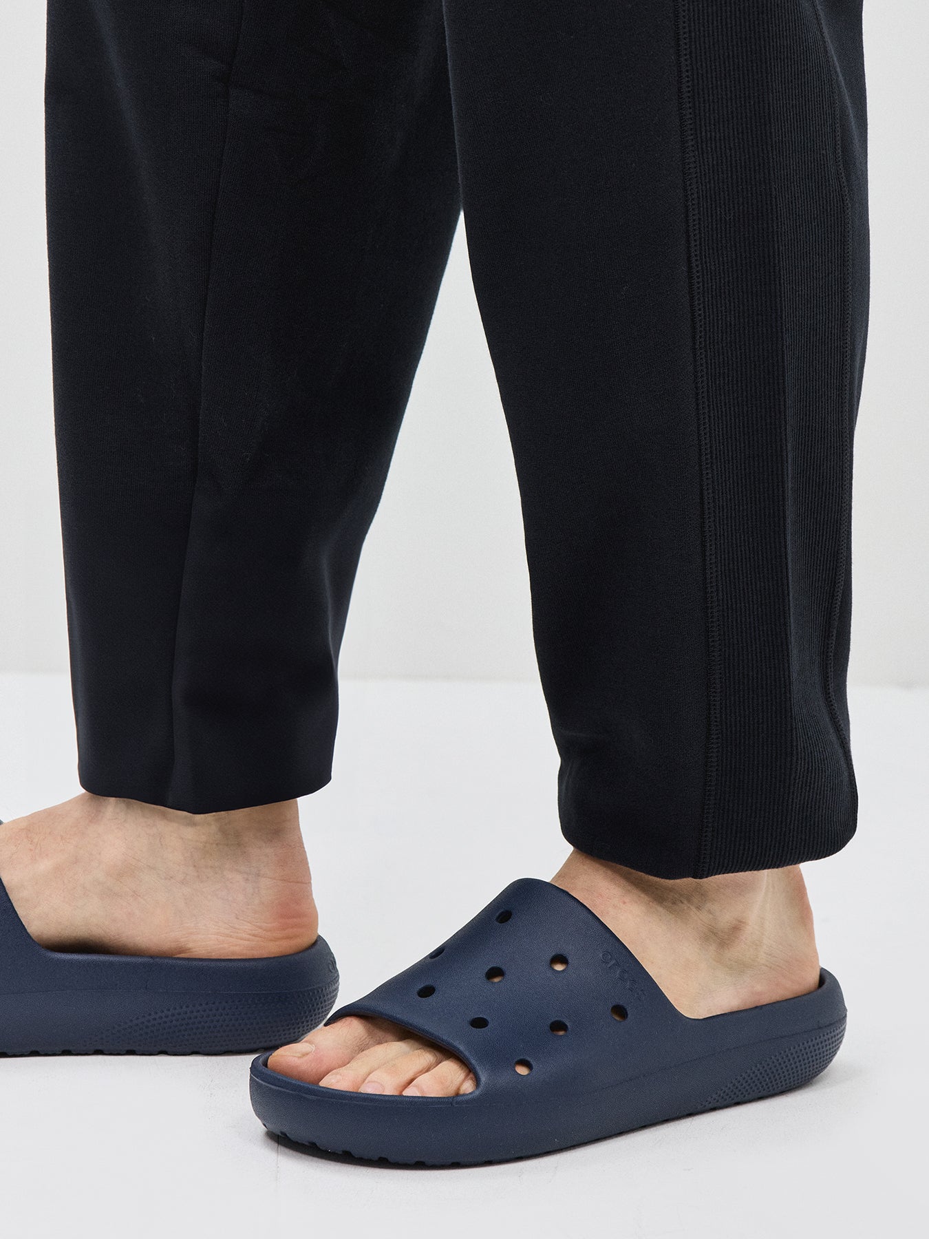 Classic Crocs V3