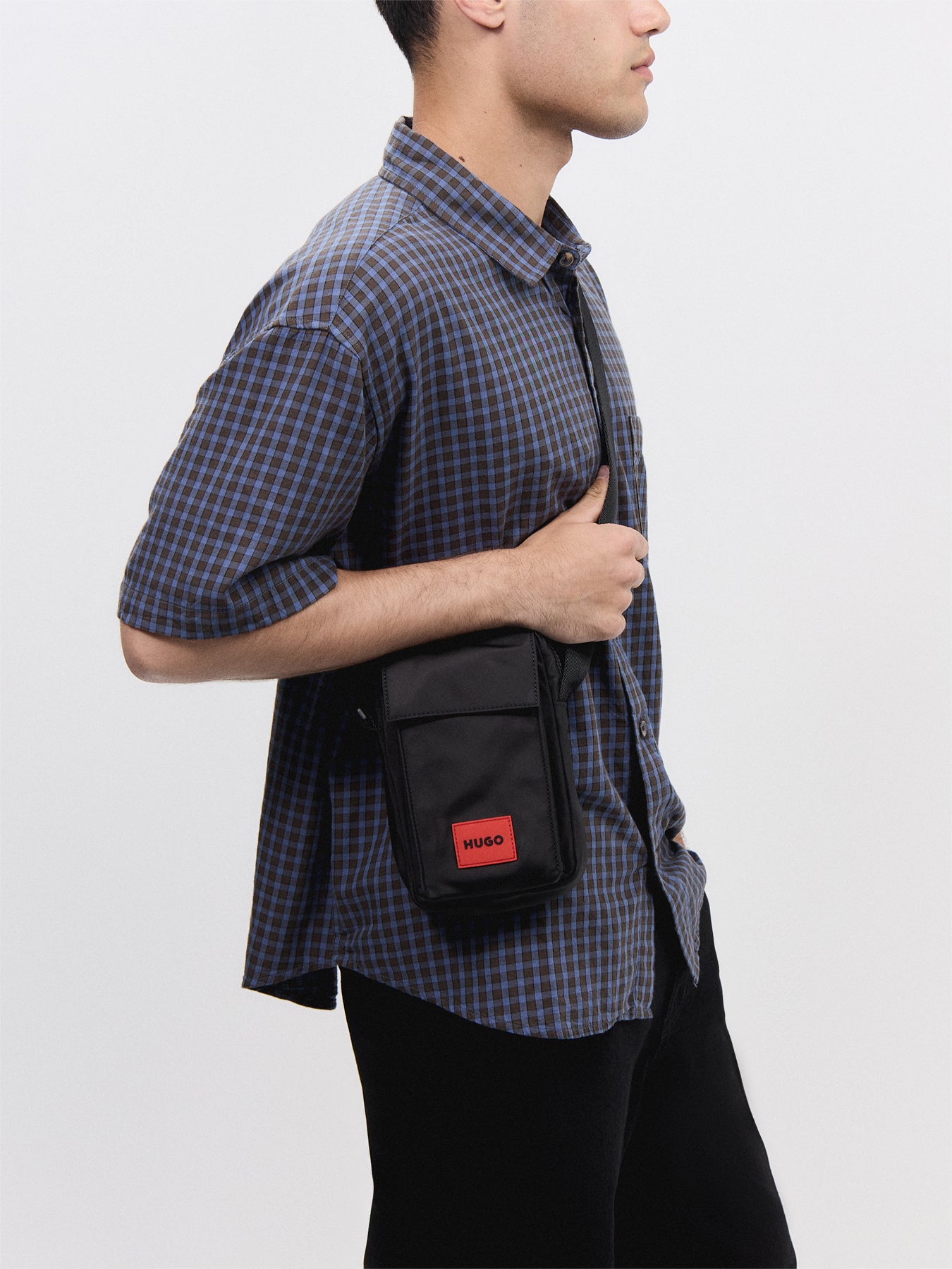 Ethon Crossbody