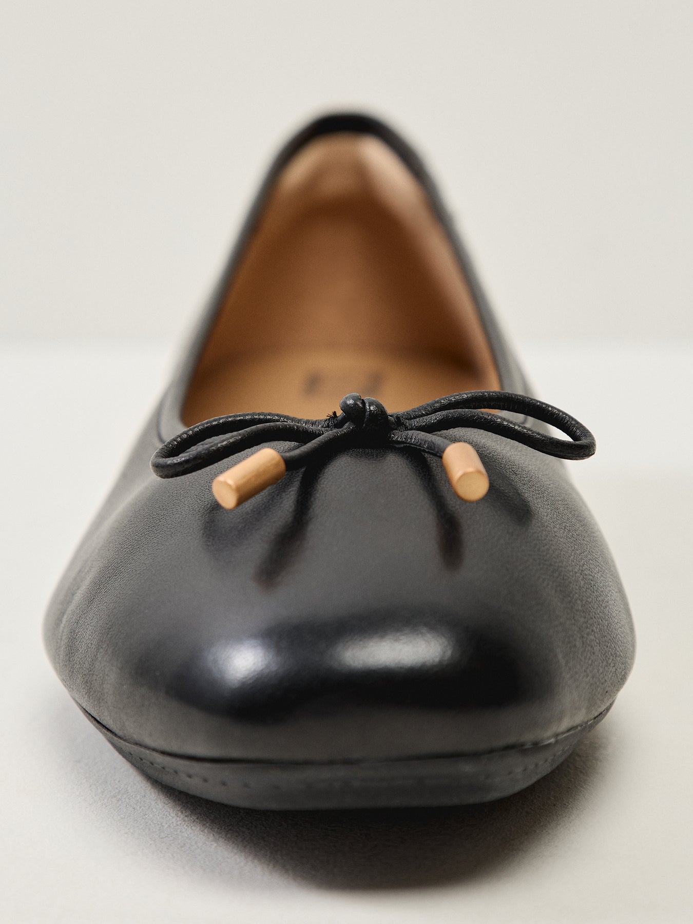 Delicato Bow Soft Leather Ballet Flats Black