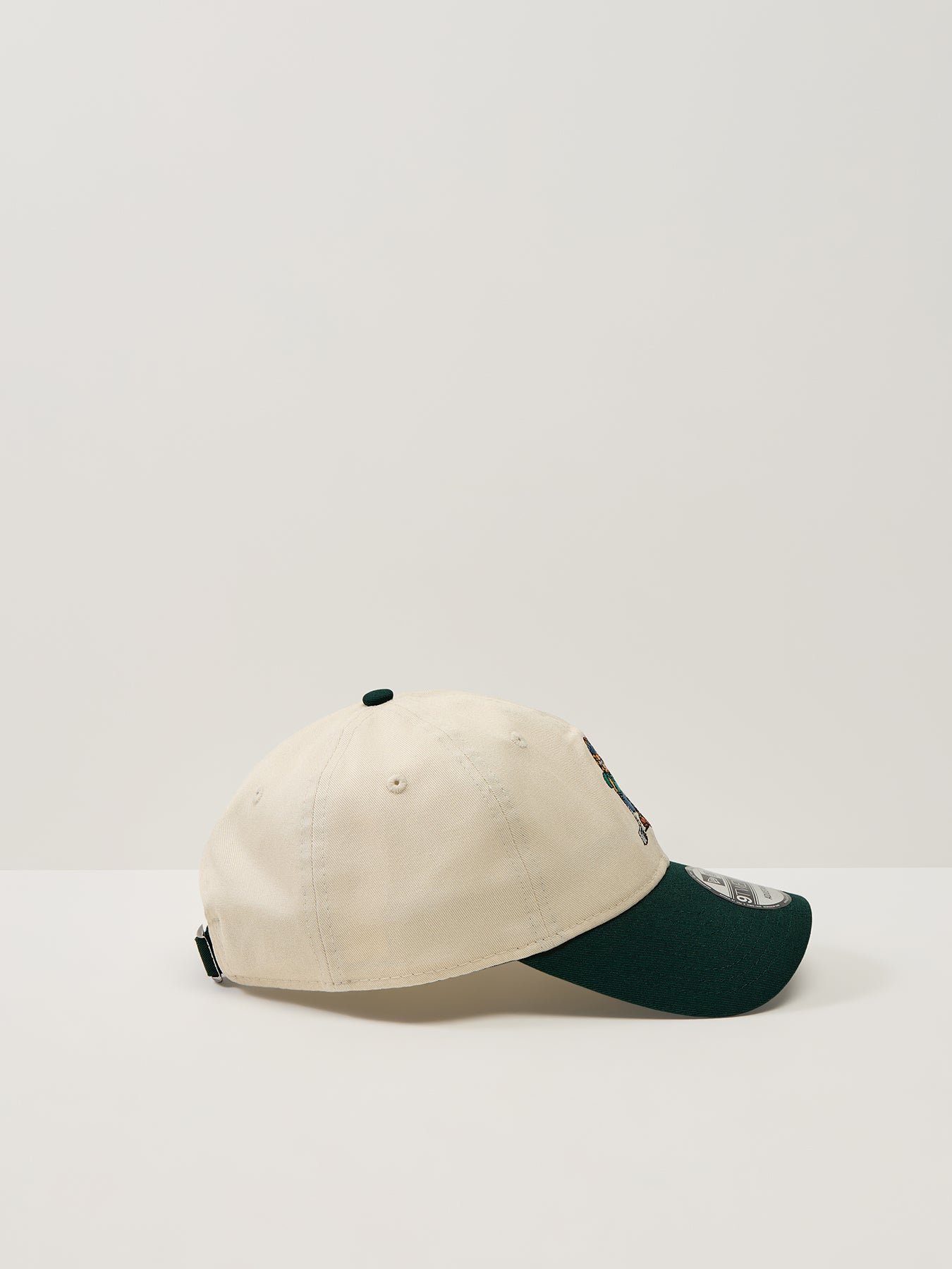 Garfield 9Twenty® Light Beige